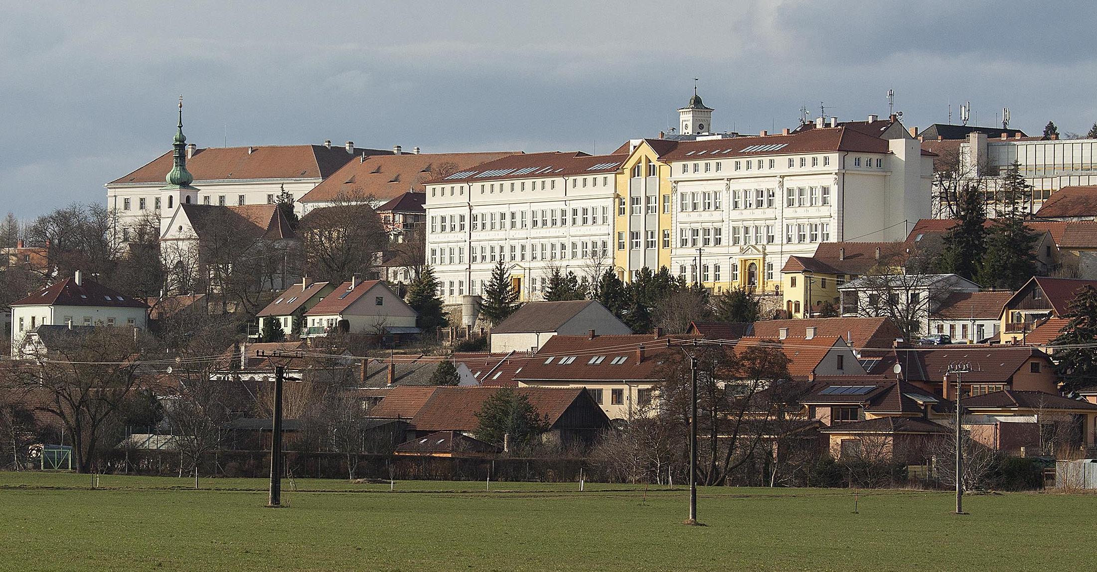 Základní škola Rosice foto 1