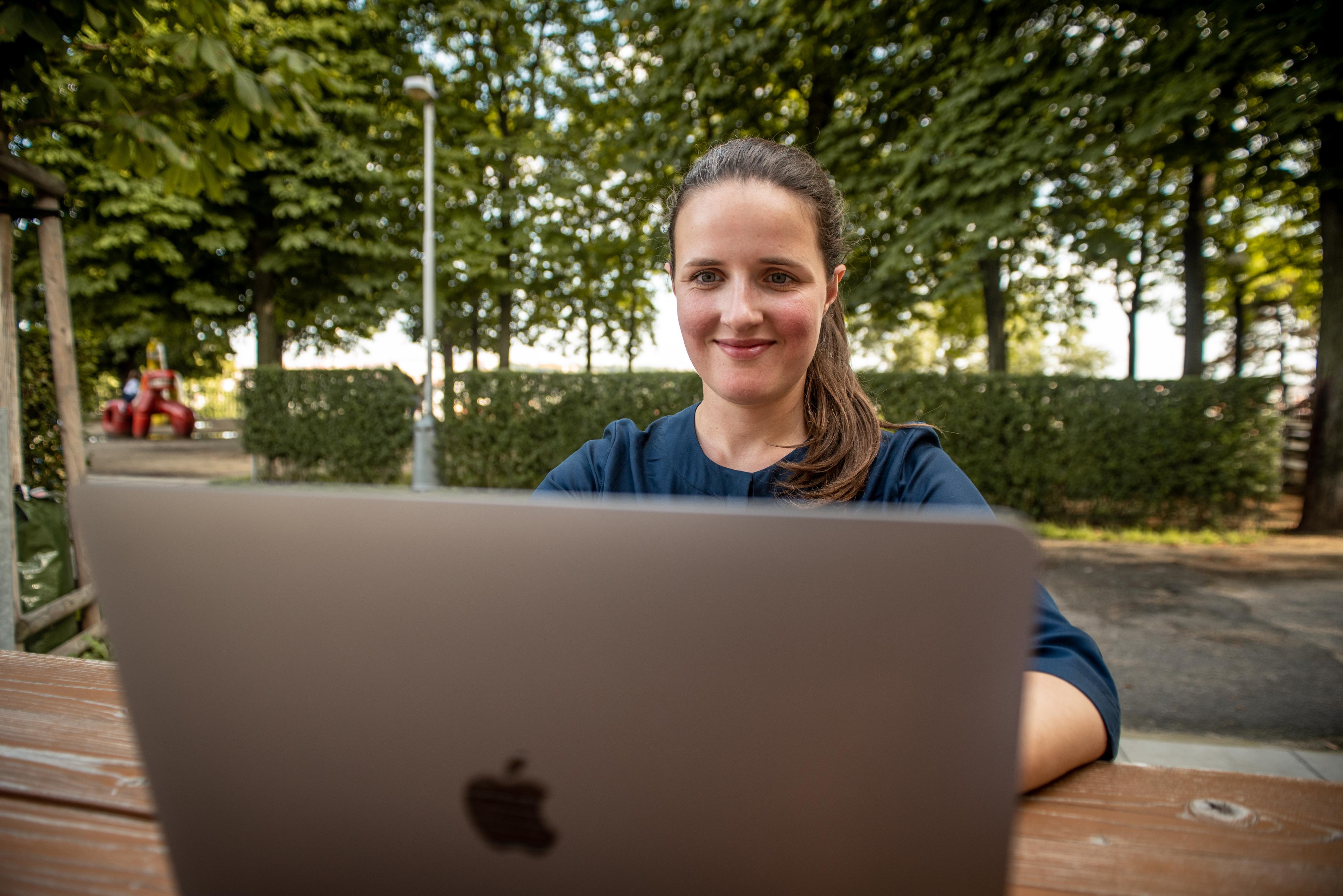 Dlouhodobá tvorba a správa reklam