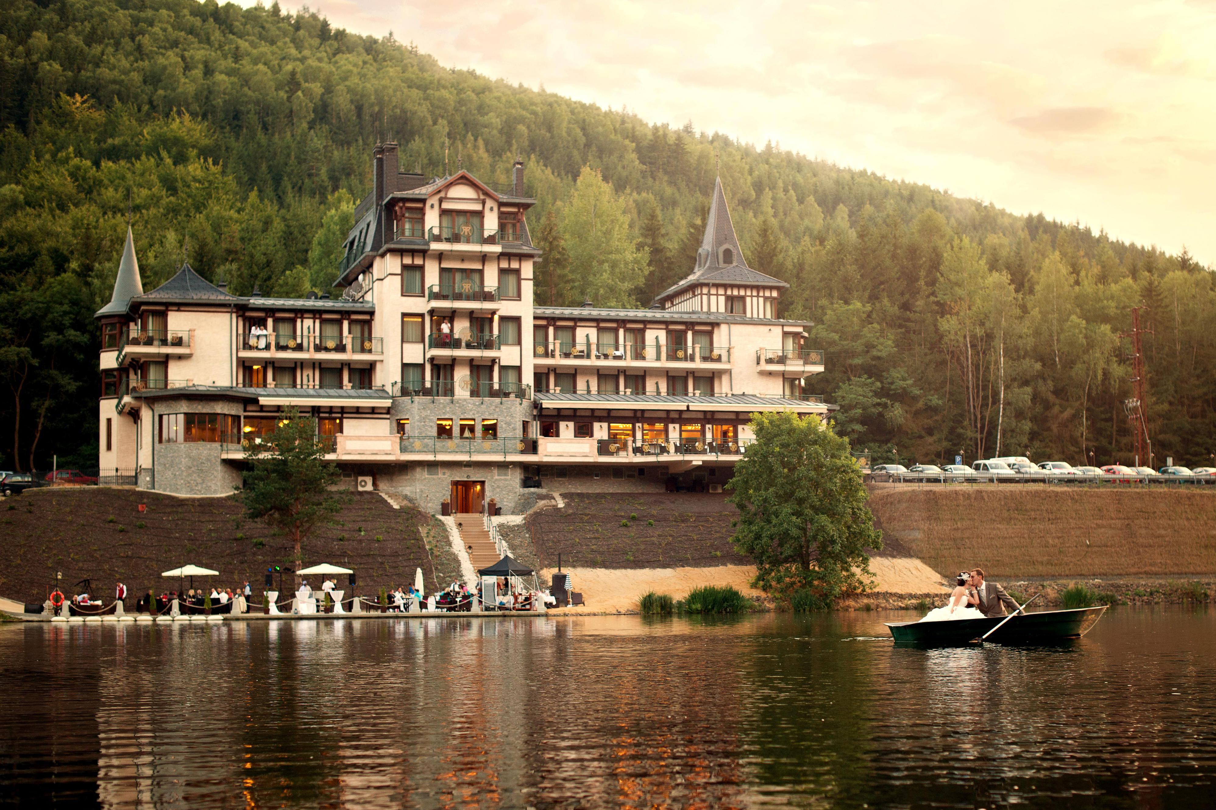 Retro Riverside Wellness Resort