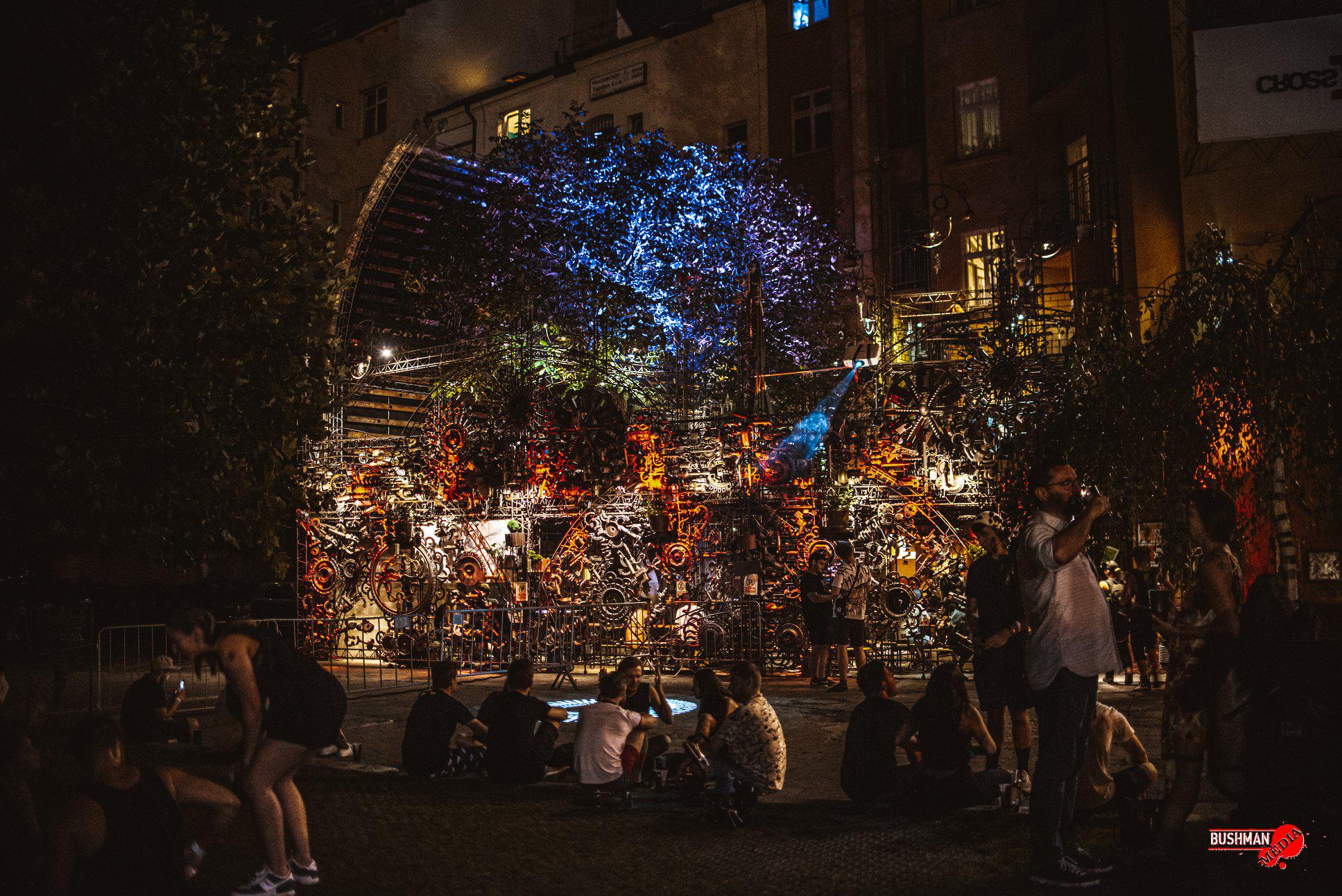 CROSS CLUB PRAGUE foto 2