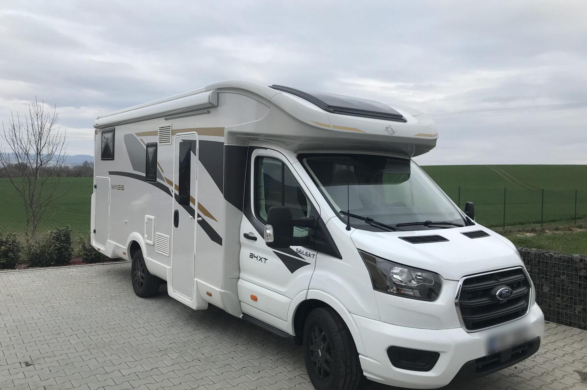 Půjčovna obytných vozů - Jiřina Brdová