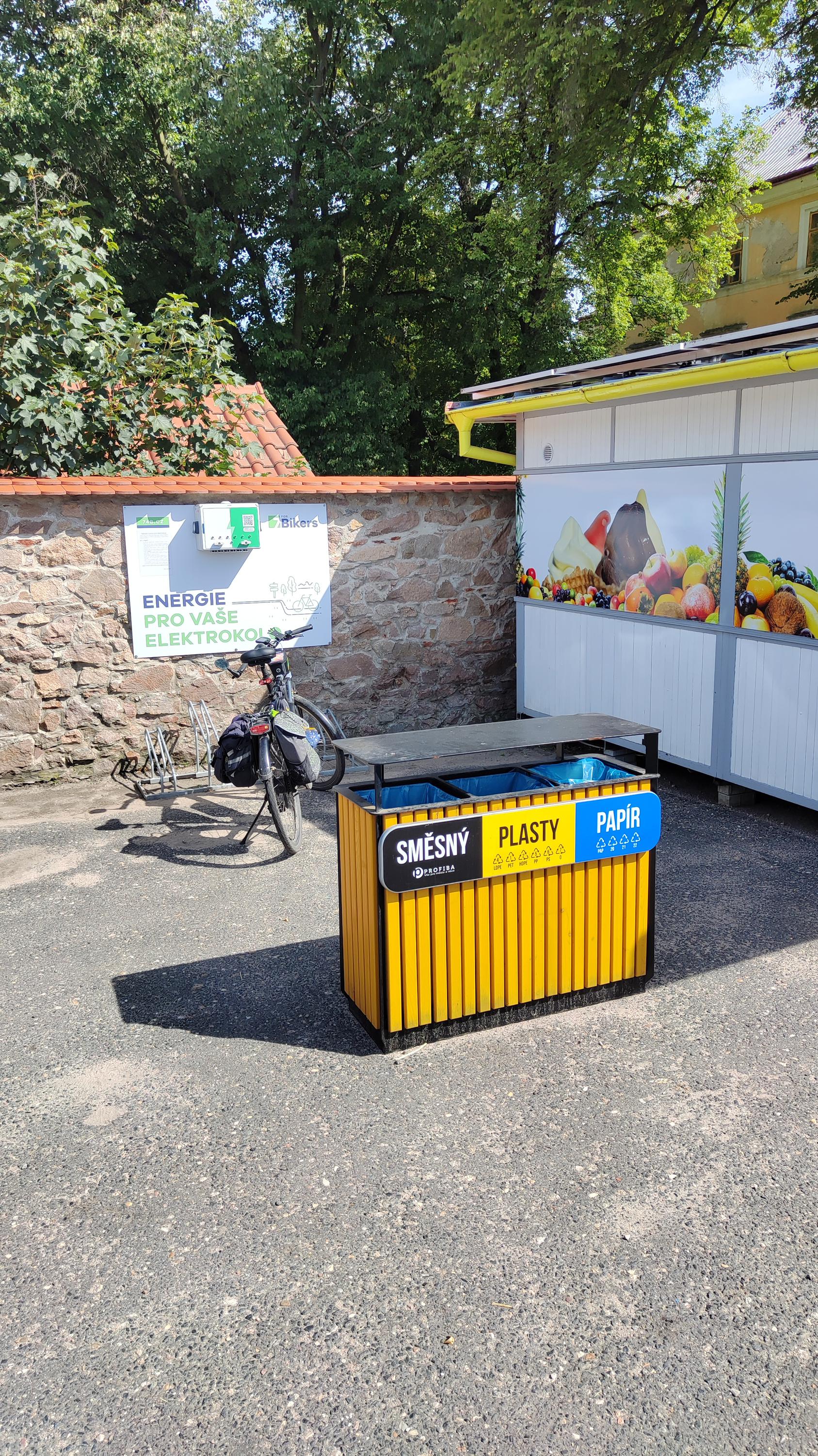 Nabíjecí stanice Obec Zdechovice foto 3