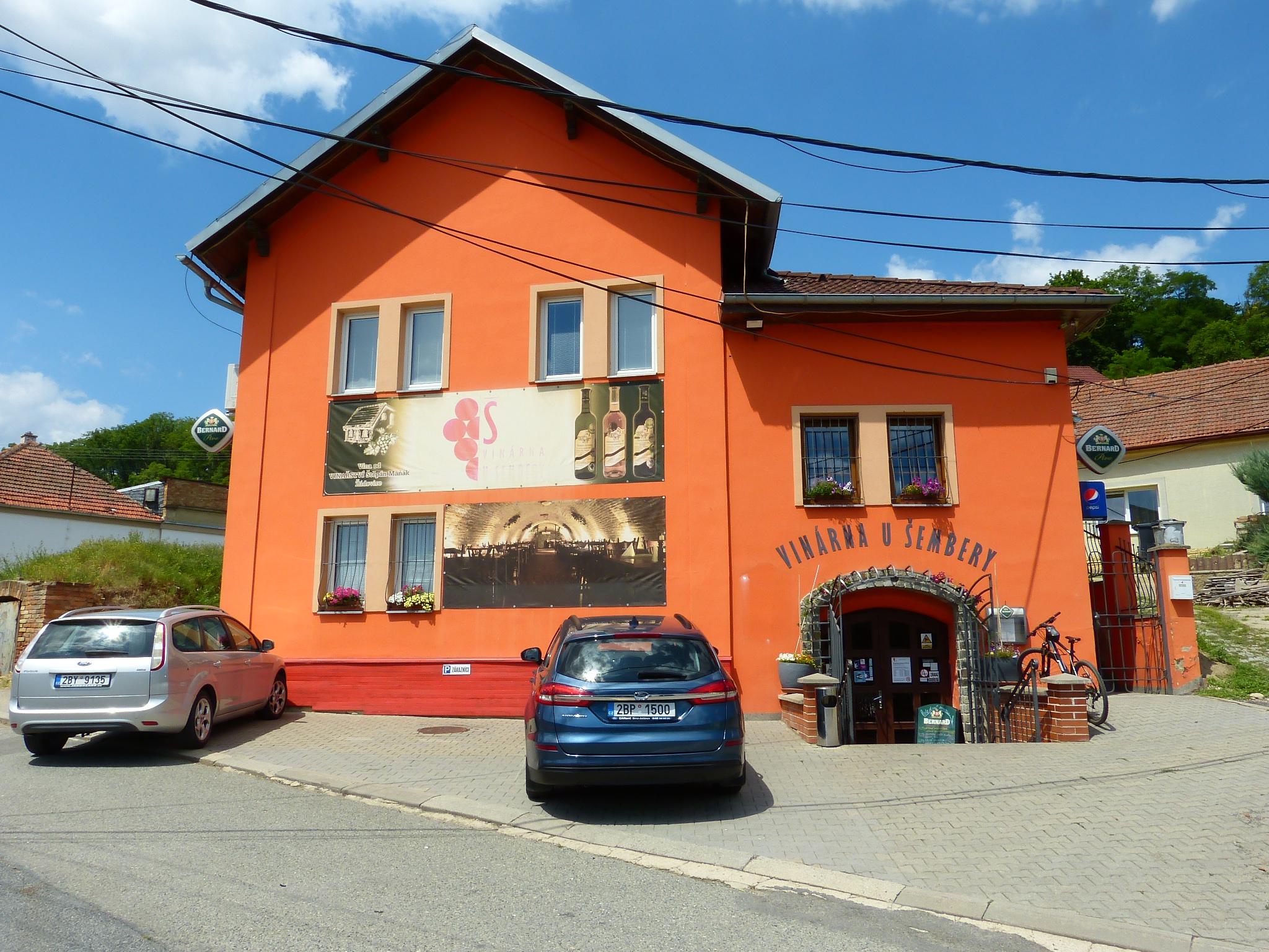 Vinárna U Šembery