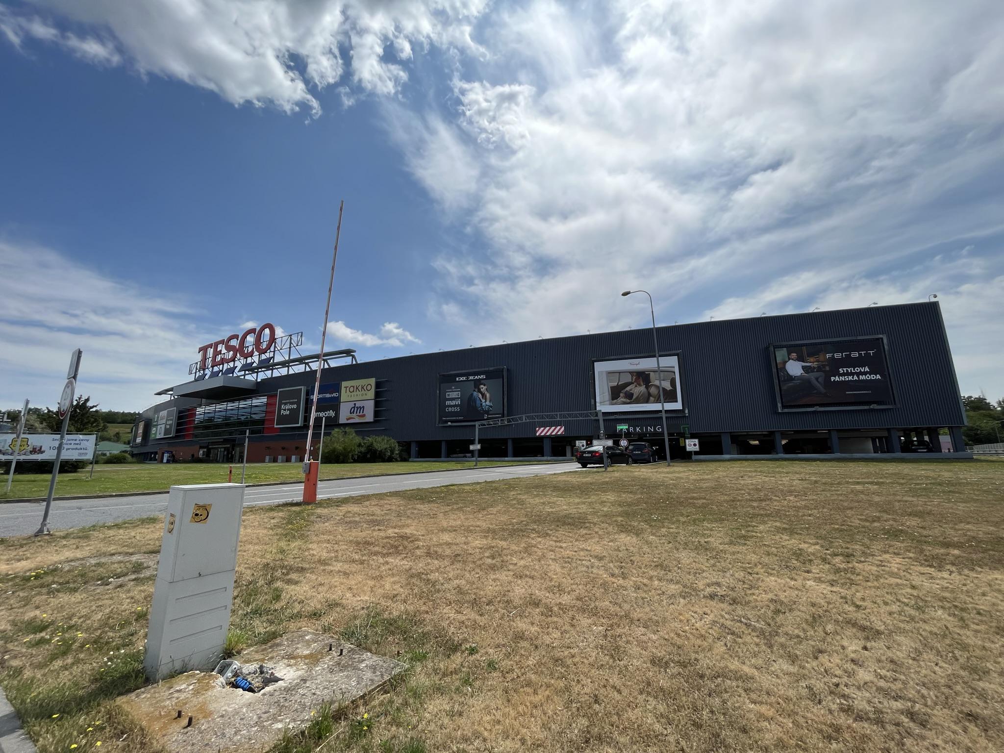 Nákupní centrum Královo Pole foto 6