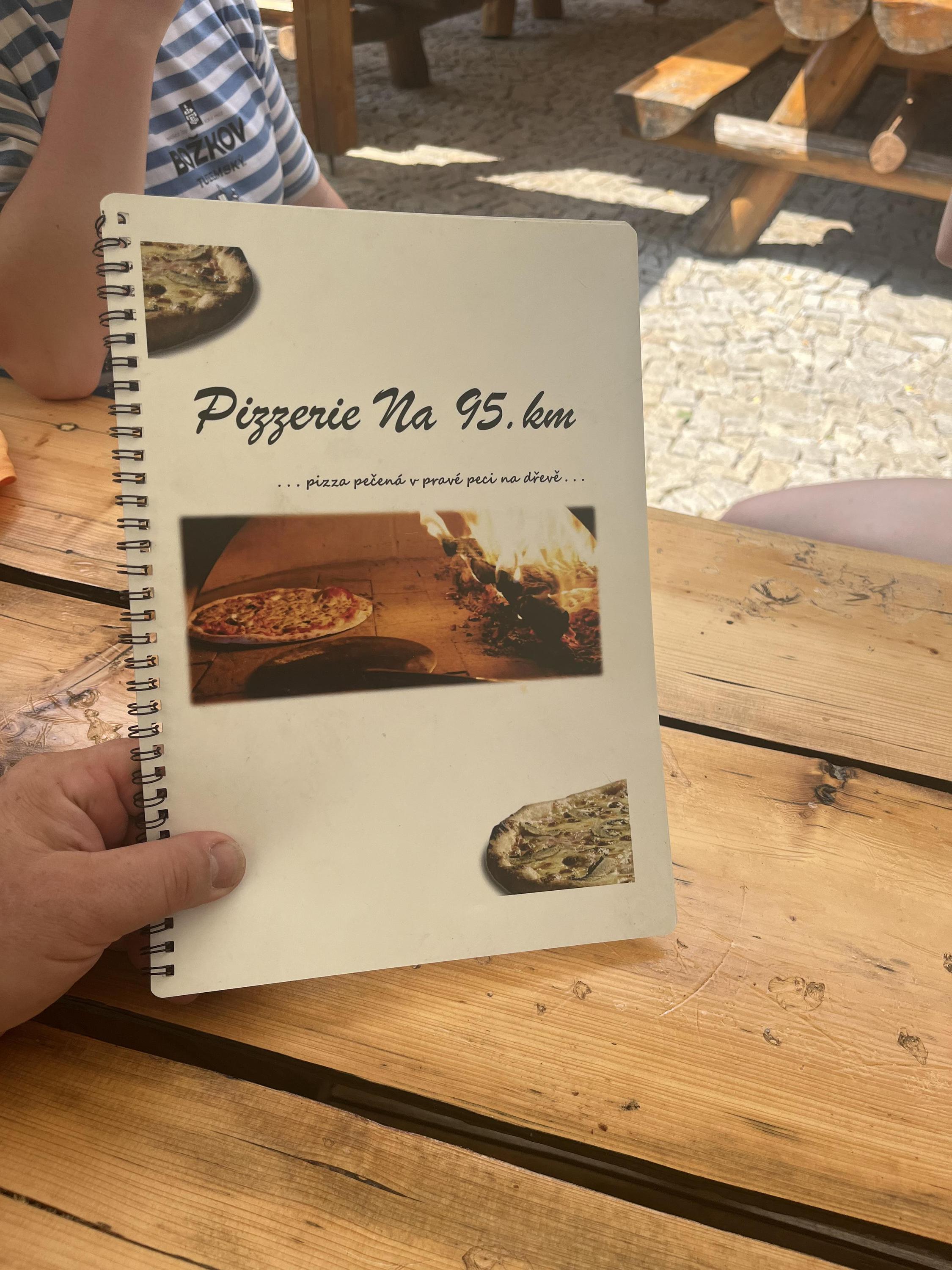 Pizzerie na 95. km foto 6