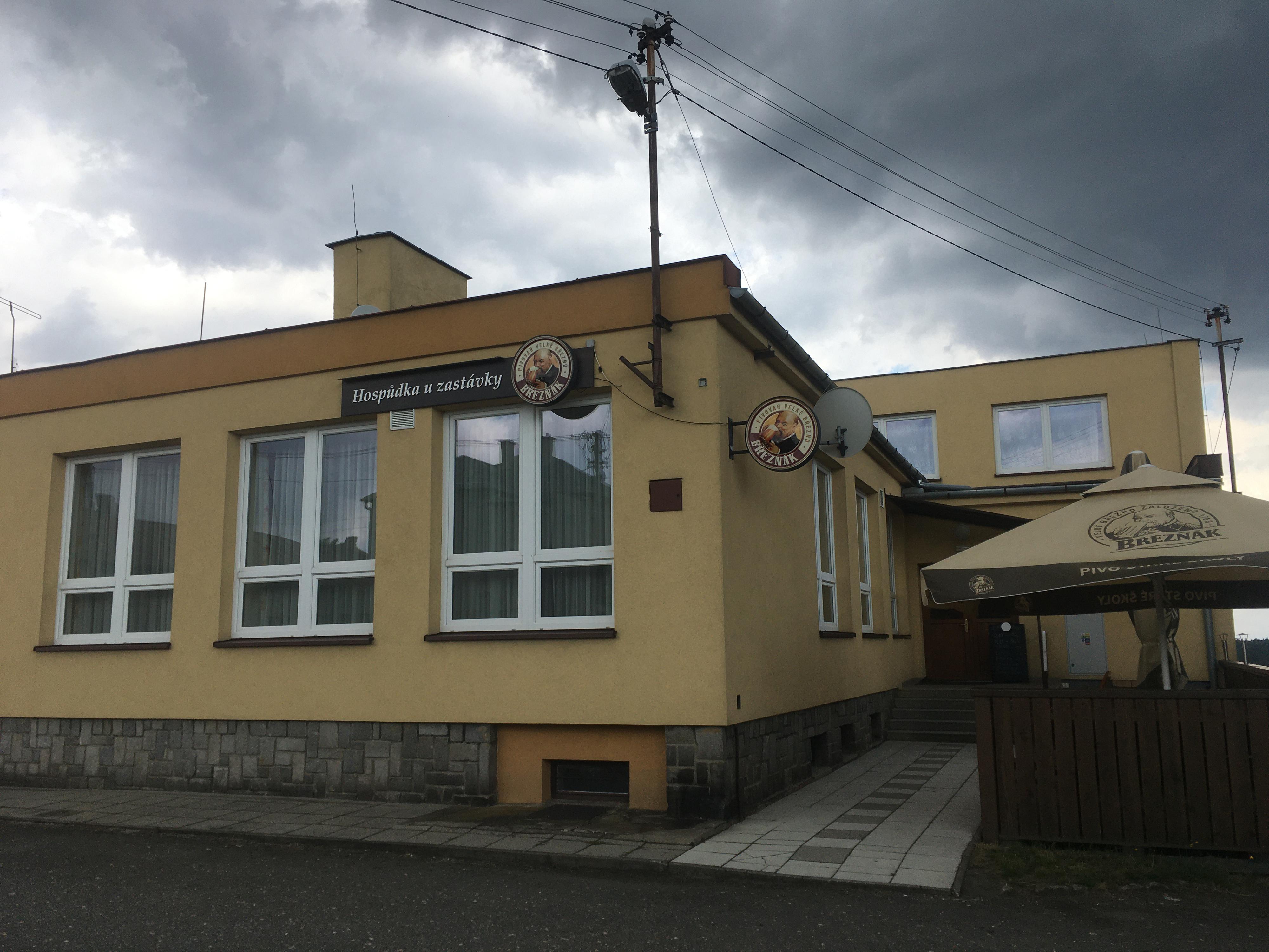 Hospůdka u zastávky foto 2