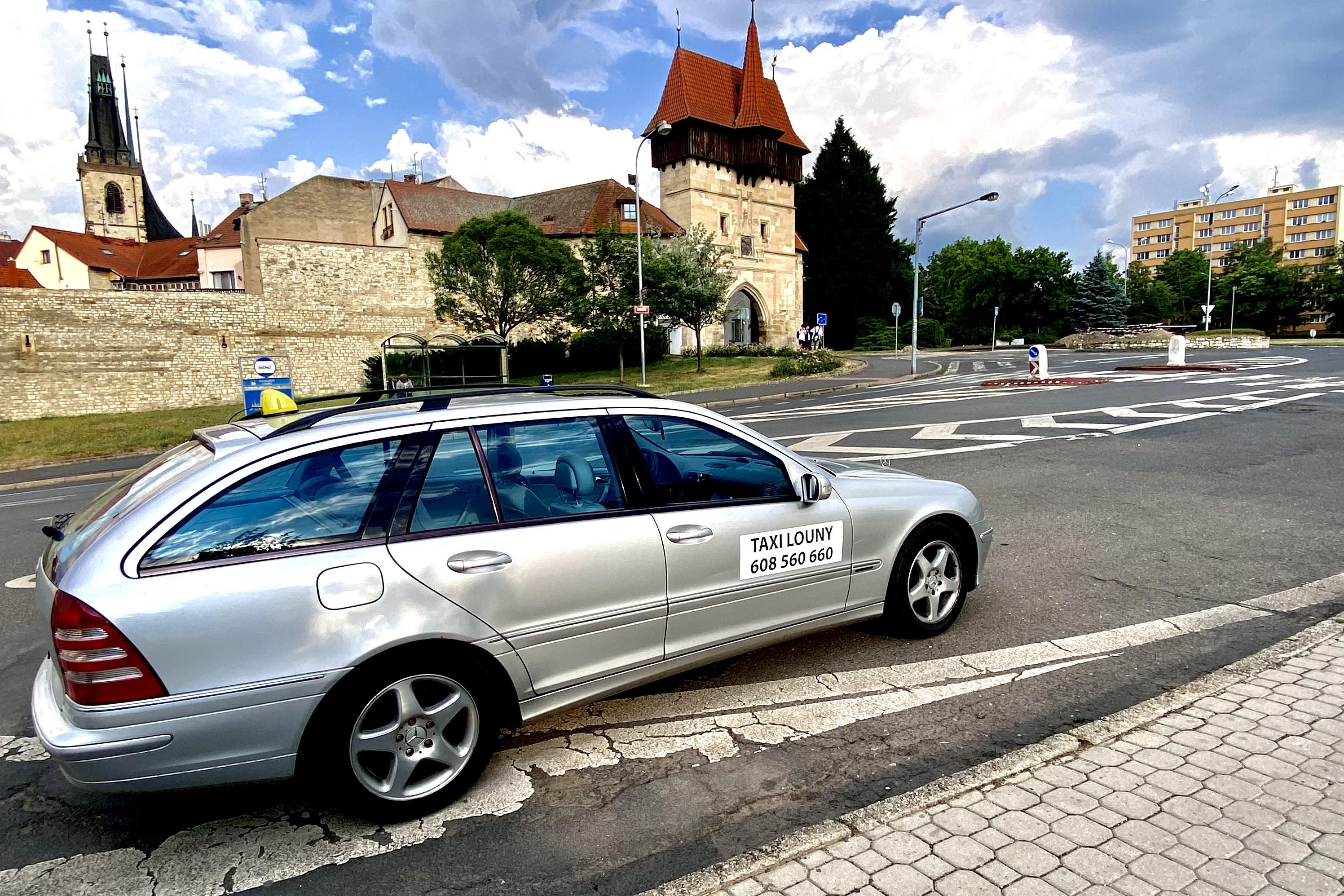Taxi77 Louny