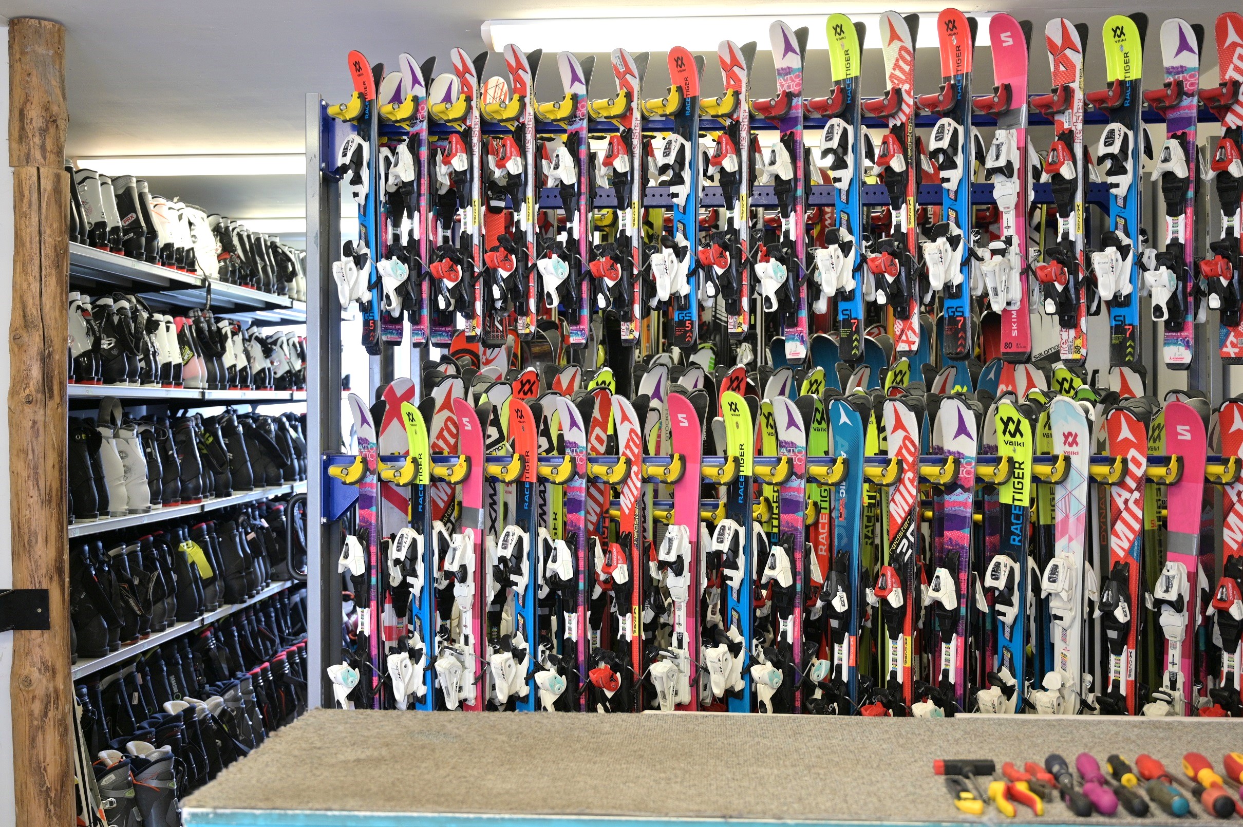 SKIMAX PŮJČOVNA foto 2