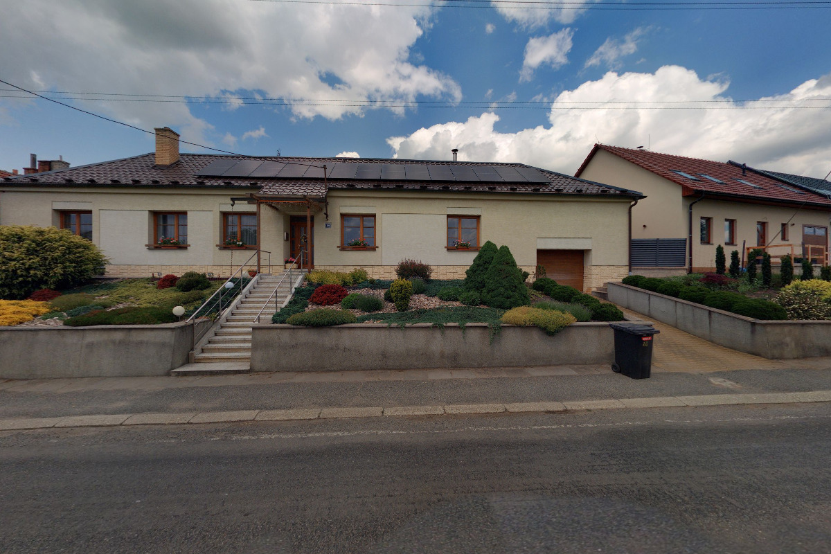 Autobusová doprava AUTOŠKOLA Pernica s.r.o.