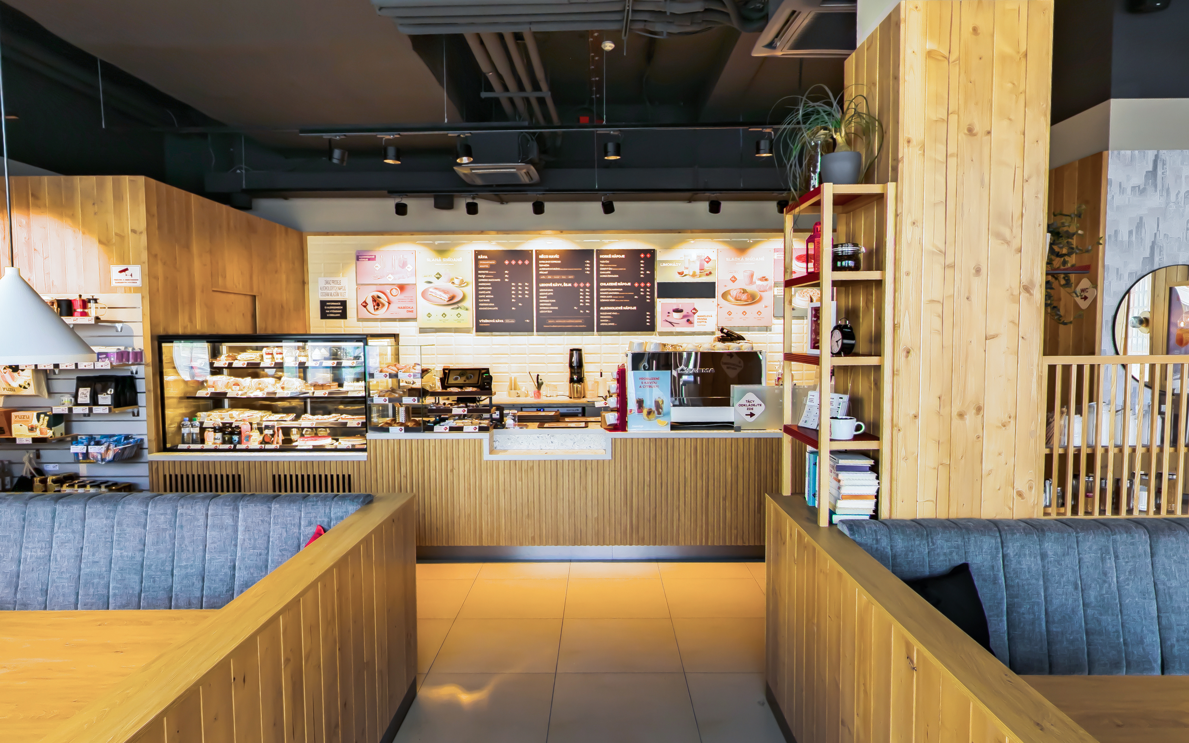 CrossCafe Masarykovo náměstí foto 4