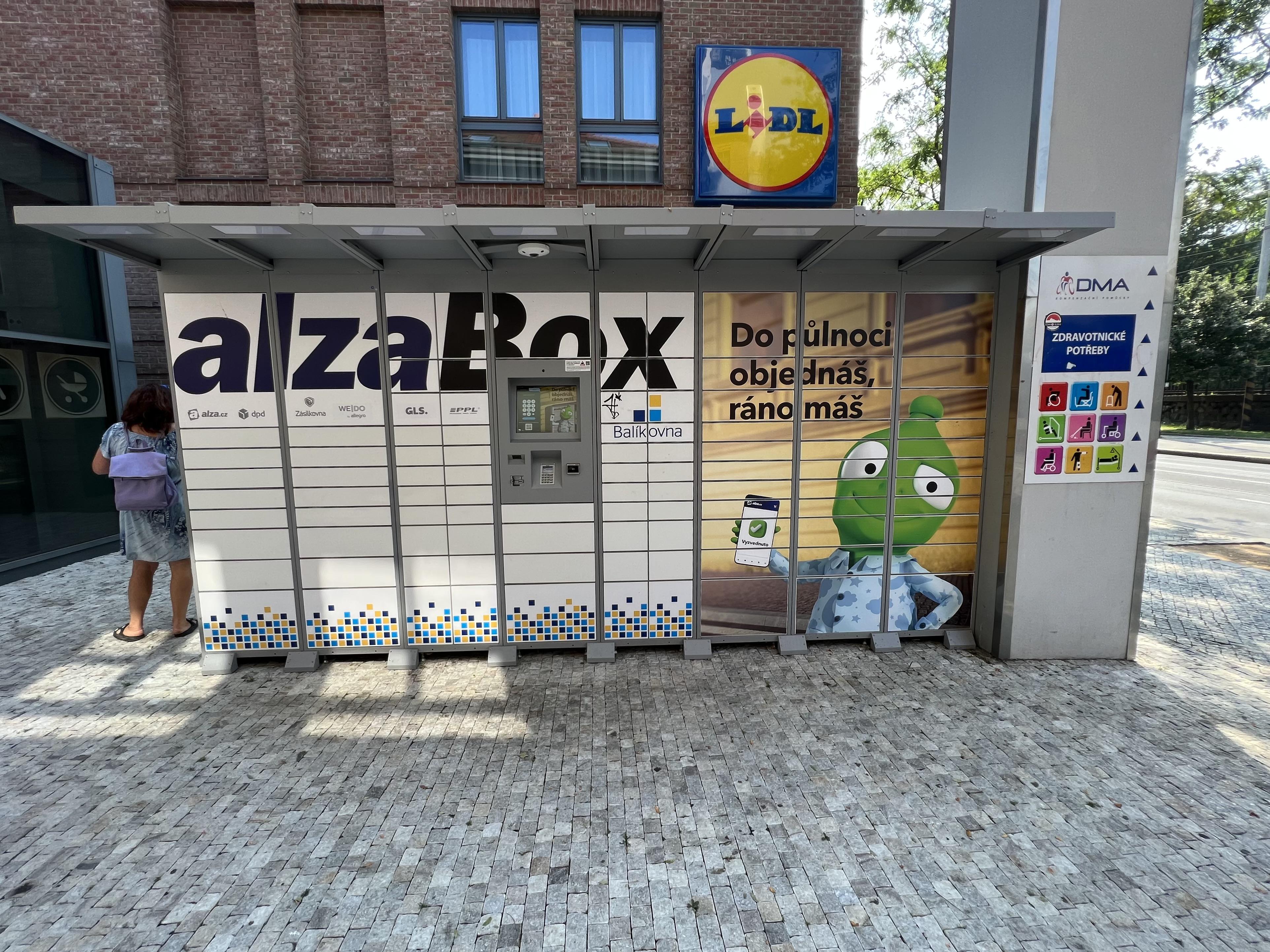 AlzaBox