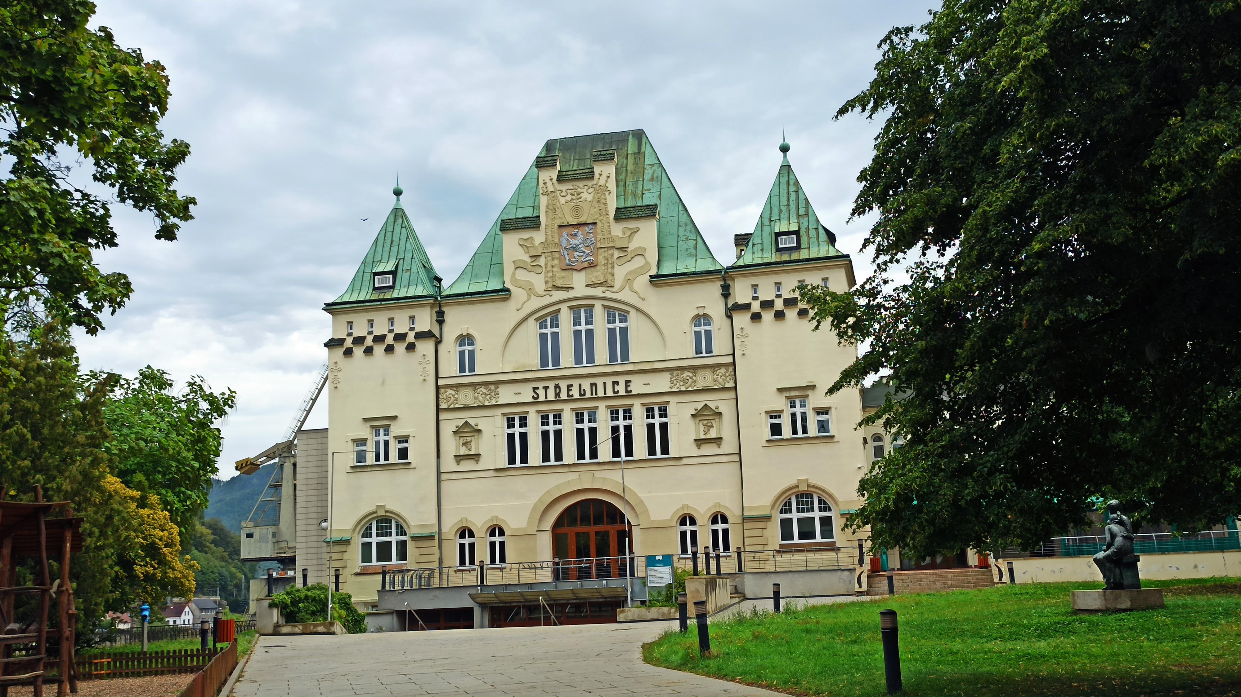 Společenský dům a restaurace Střelnice Děčín