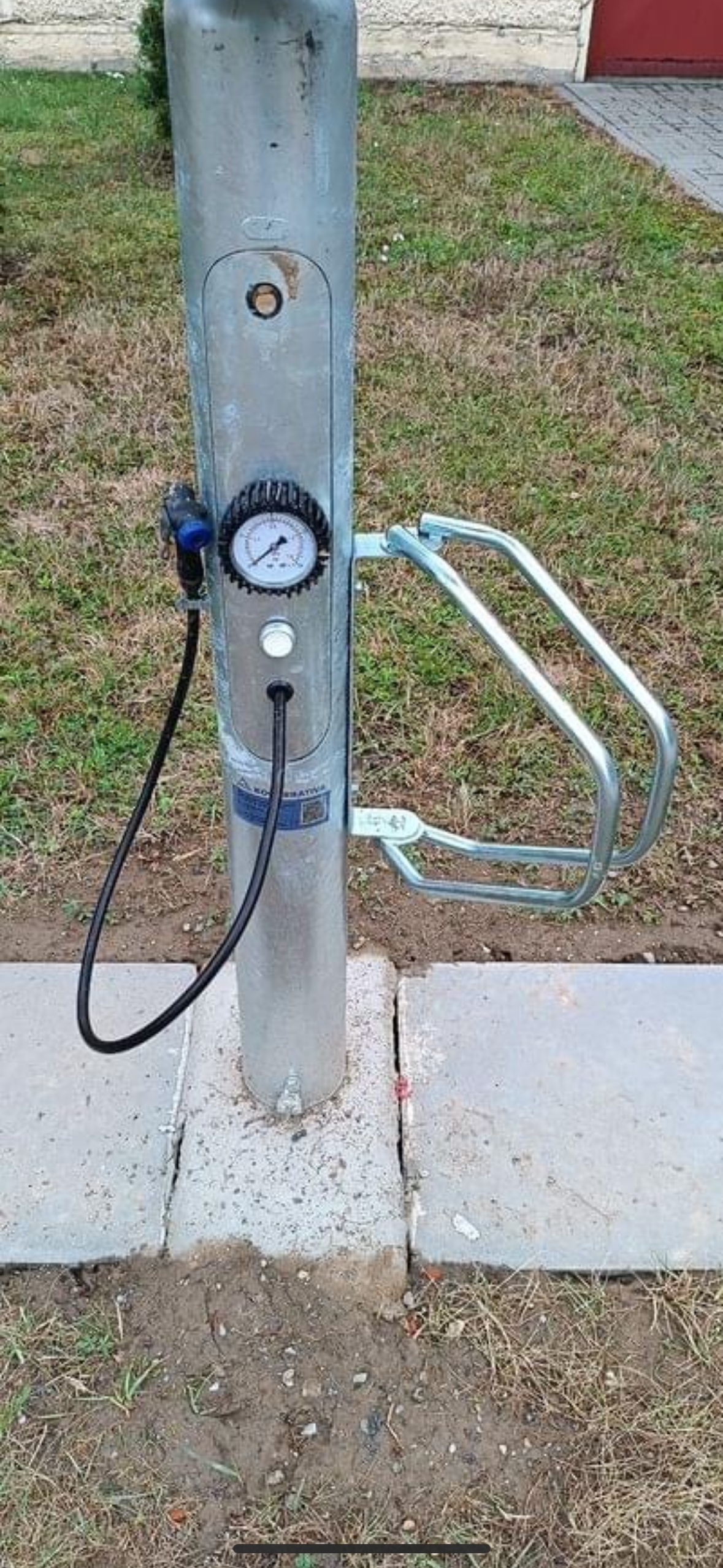 Nabíjecí stanice pro elektrokola Dědina foto 3