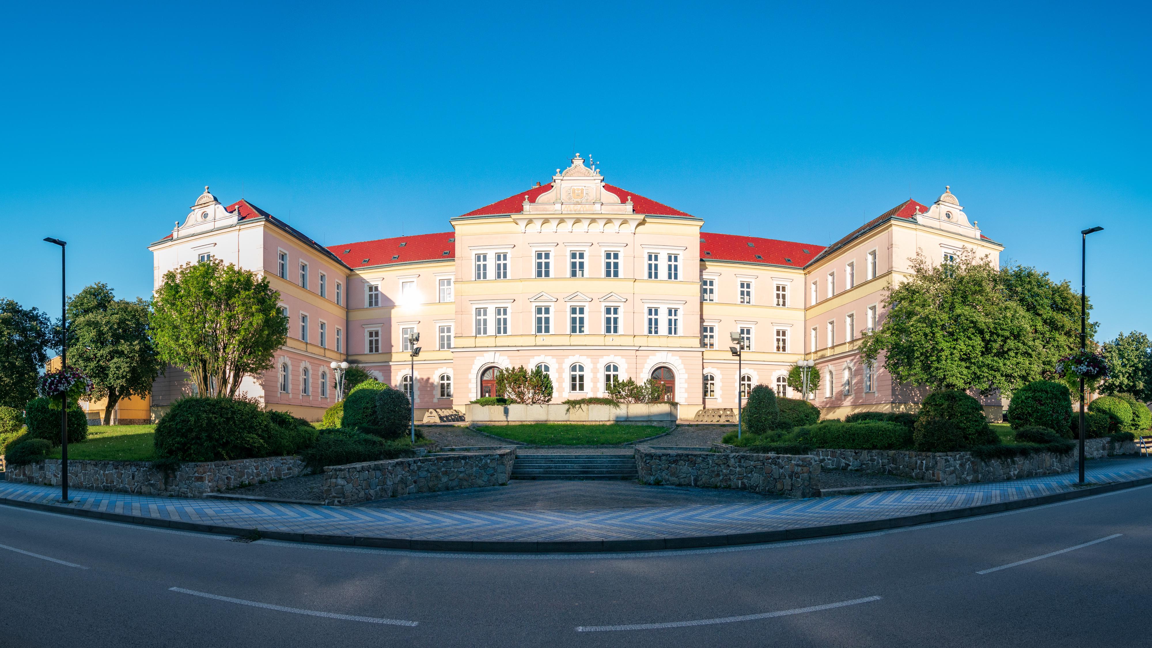 Základní škola a Mateřská škola Nová Bystřice foto 2