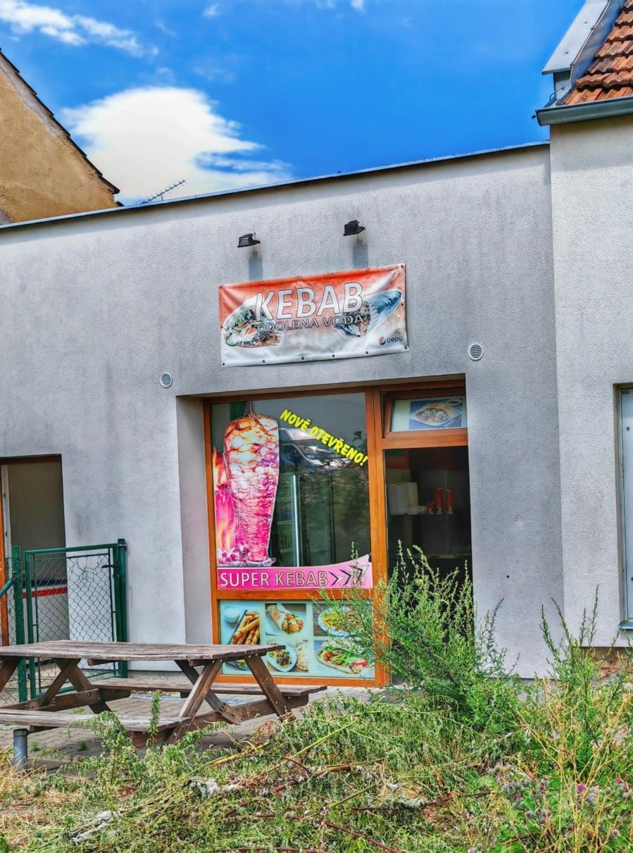 Kebab Delphin Odolena Voda foto 2