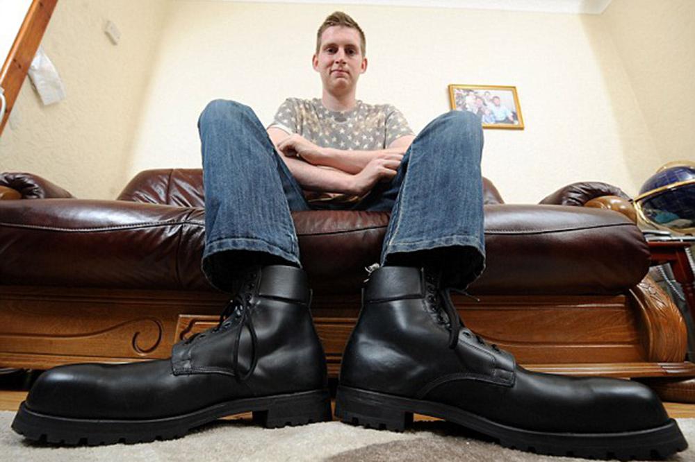 Velké nohy potřebují velké ponožky