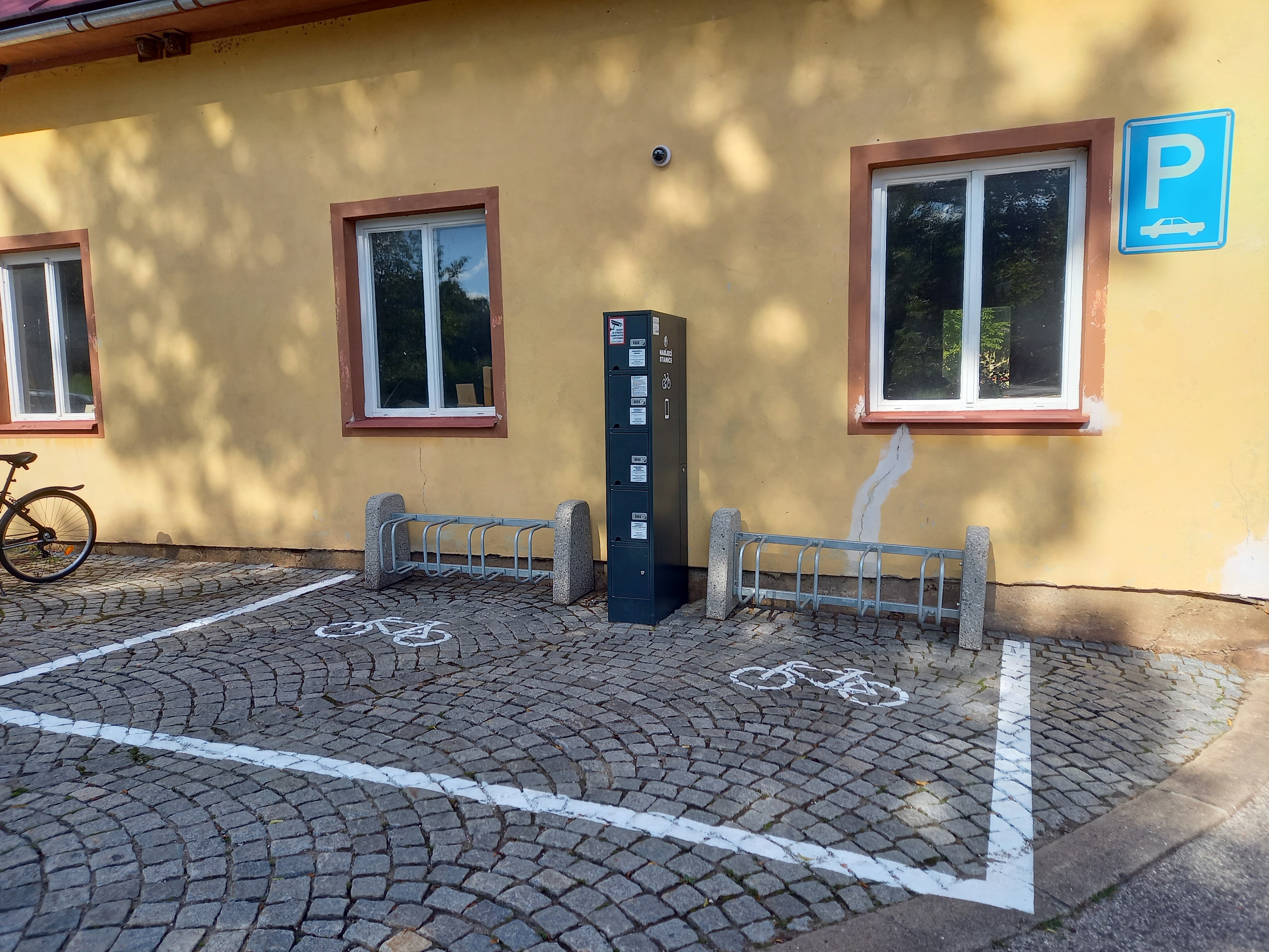 Nabíjecí stanice pro elektrokola foto 4