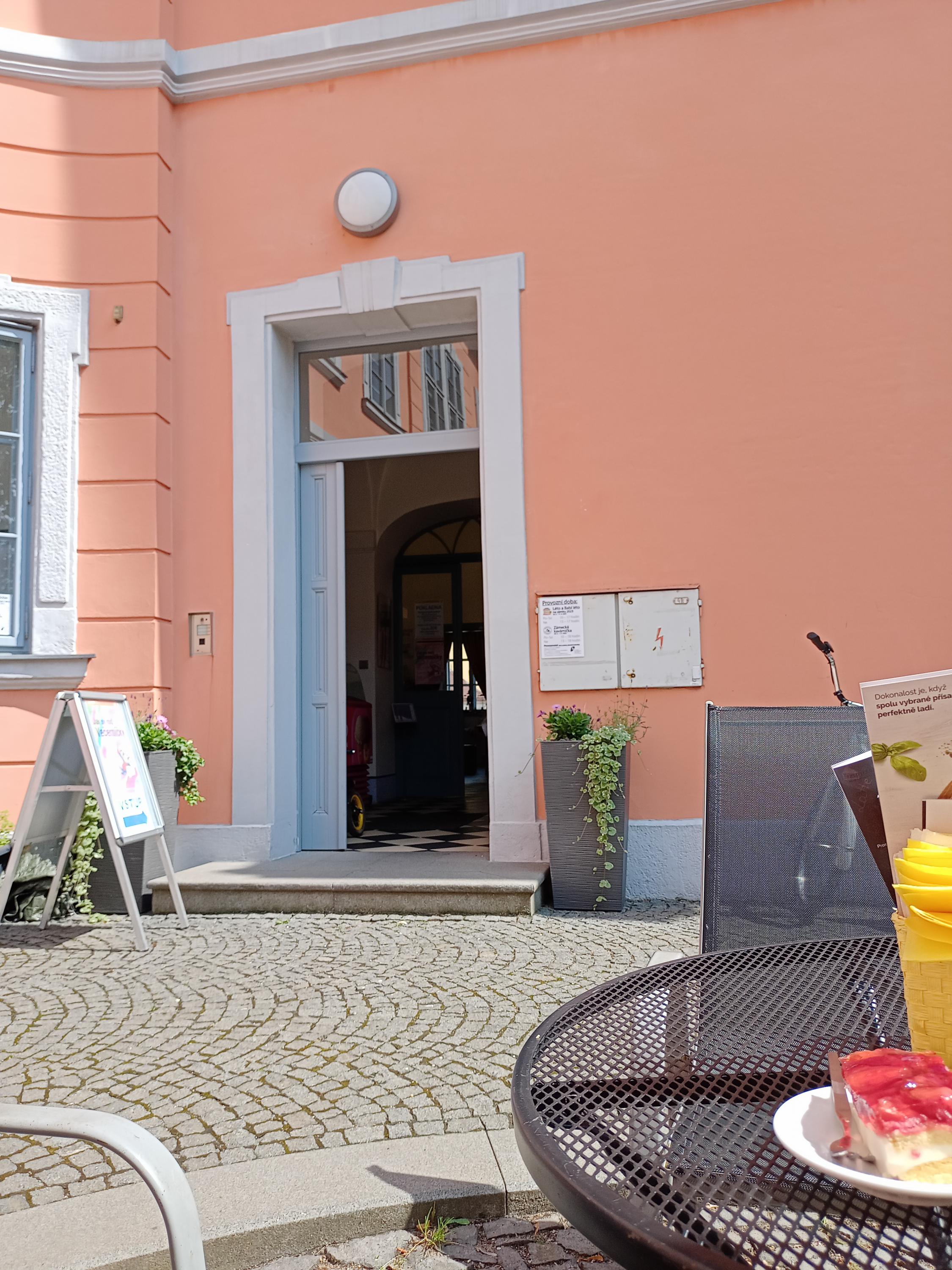 Zámecká kavárna foto 2