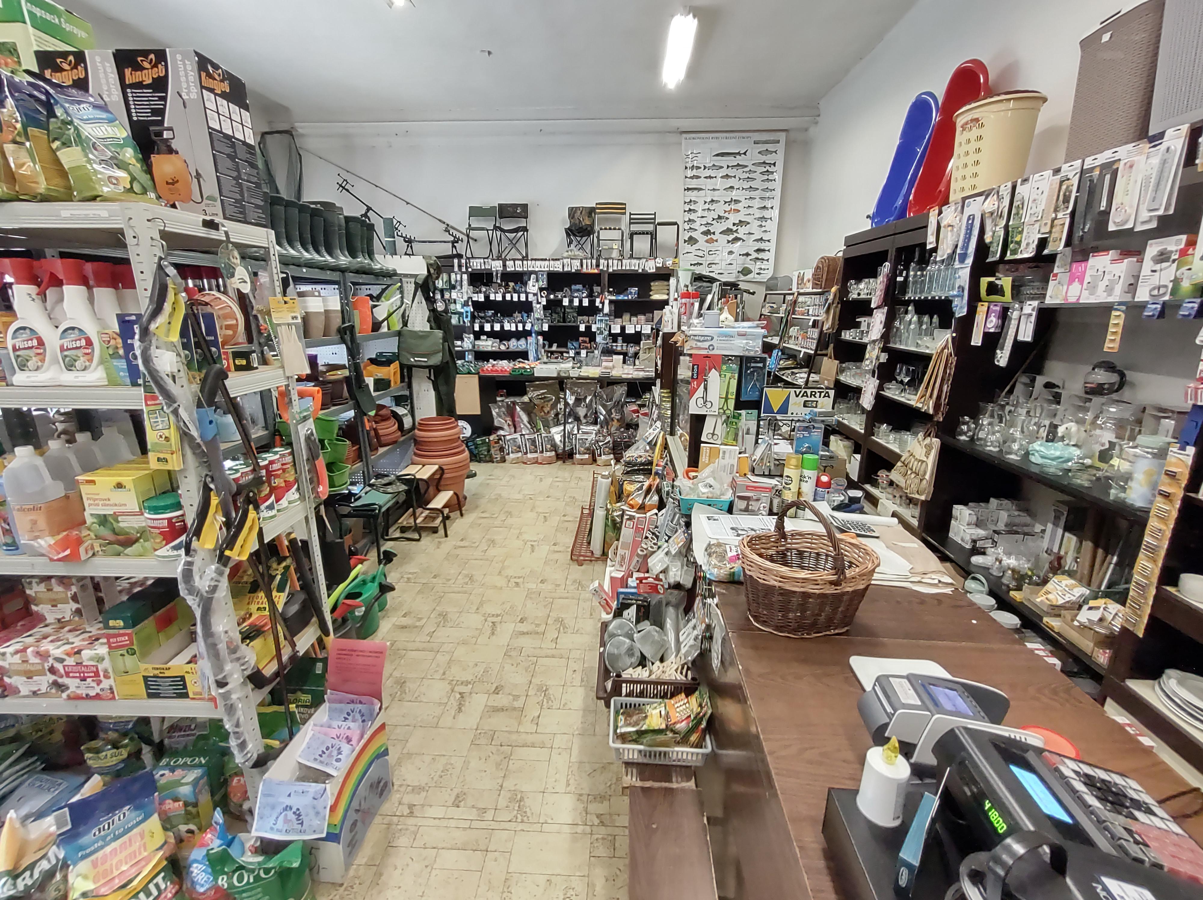 Spotřební zboží u Havlíčkových sadů