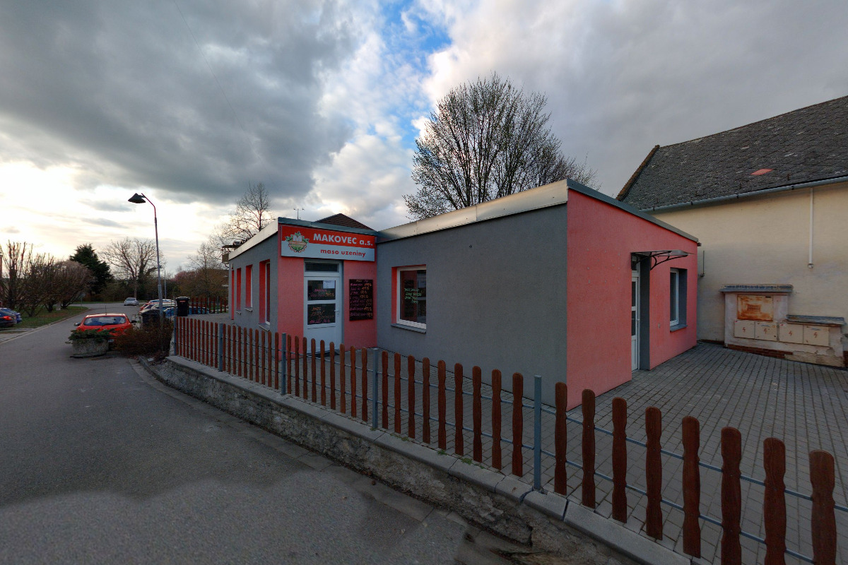 Makovec - maso uzeniny