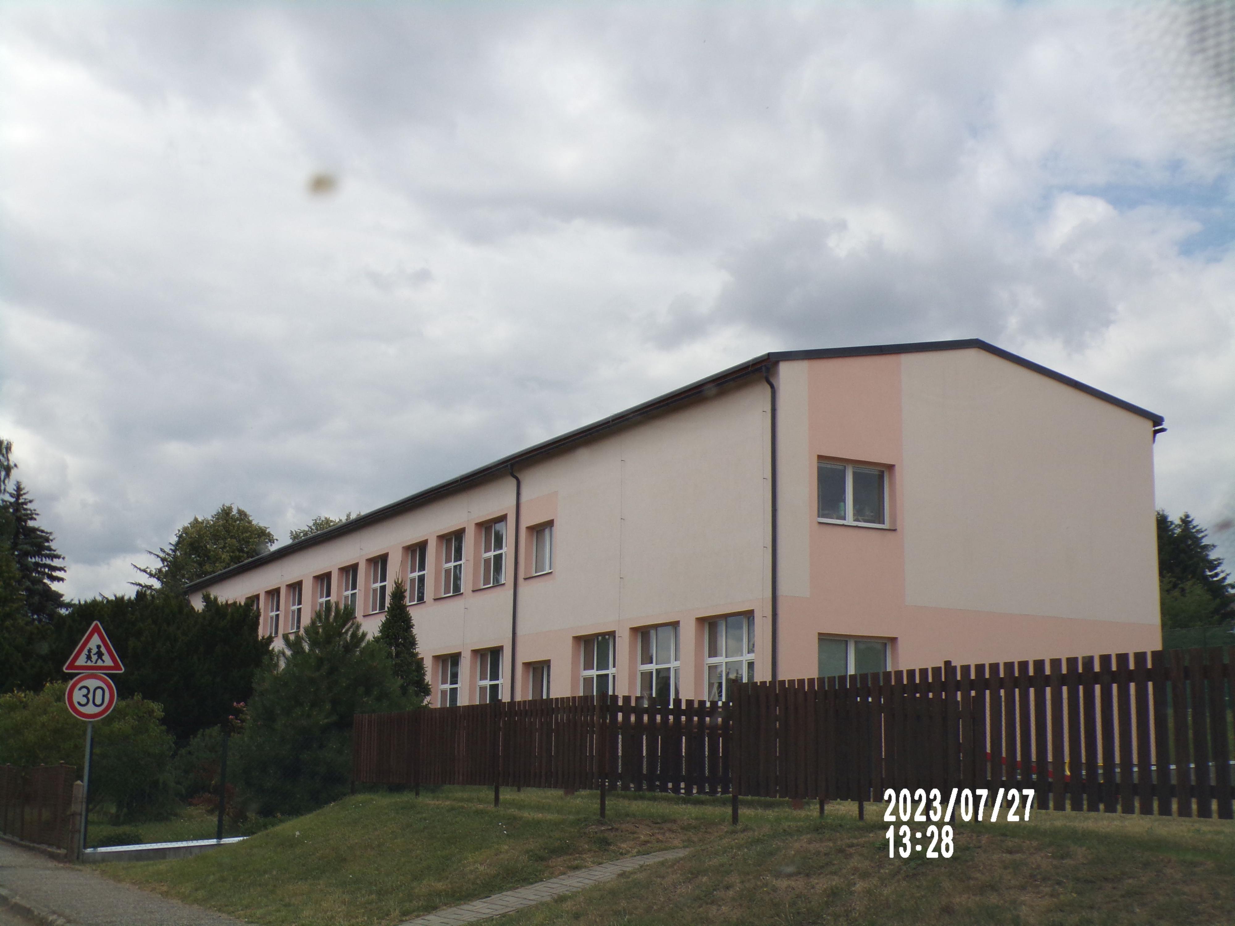 Základní škola a Mateřská škola Postupice, okres Benešov foto 2