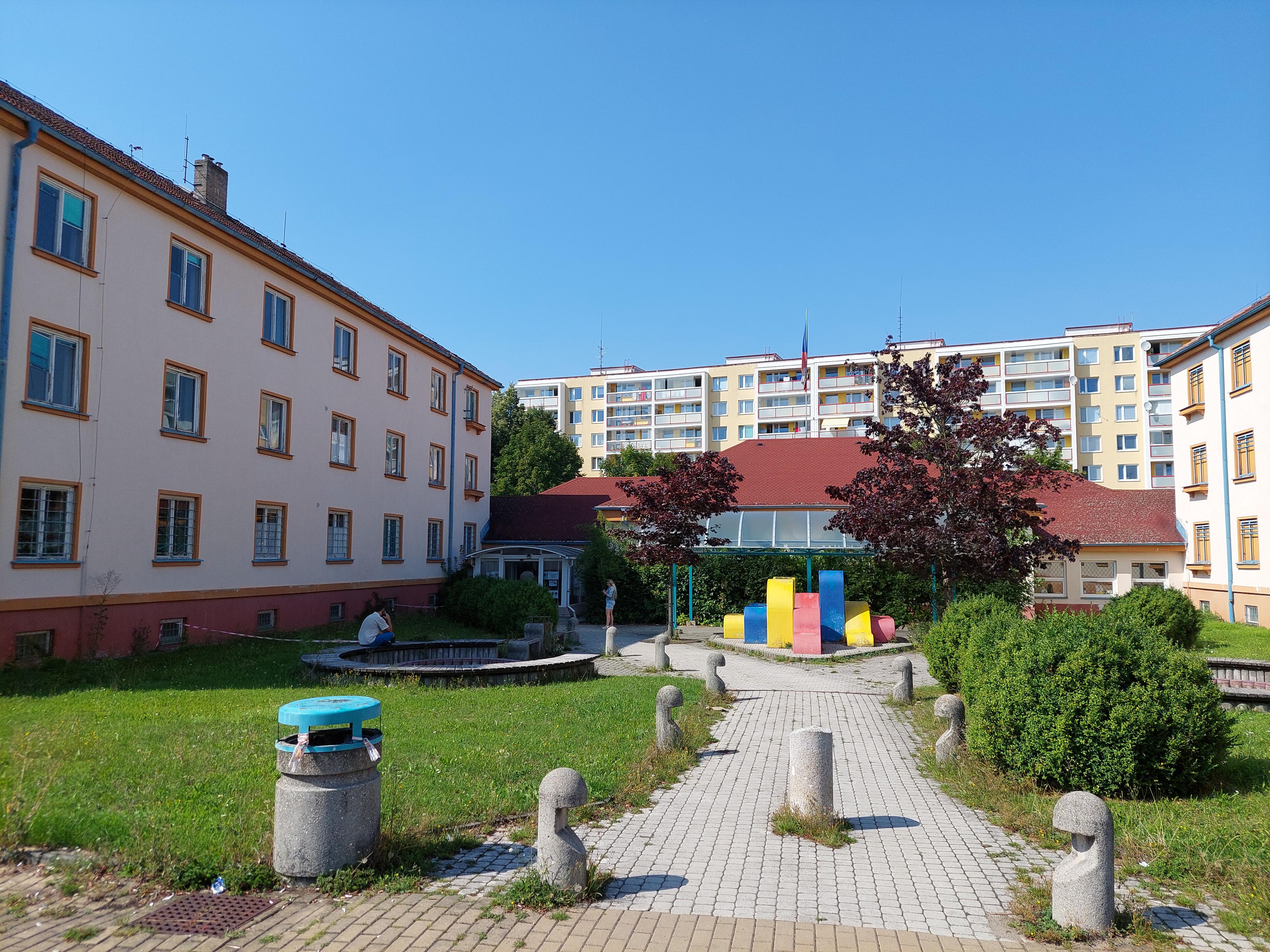 Ministerstvo vnitra - Oddělení pobytu cizinců  Kladno foto 3