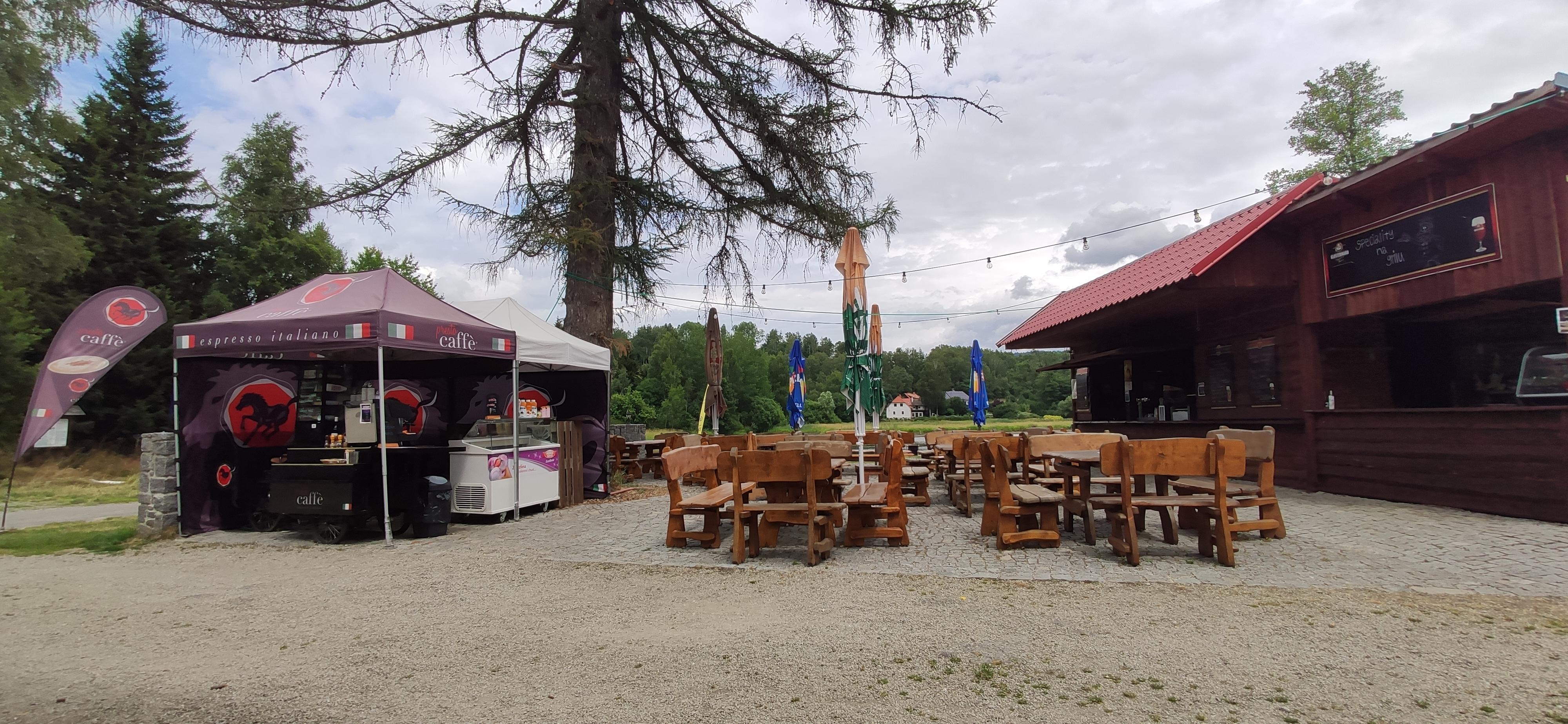 Restaurace u mostu foto 6