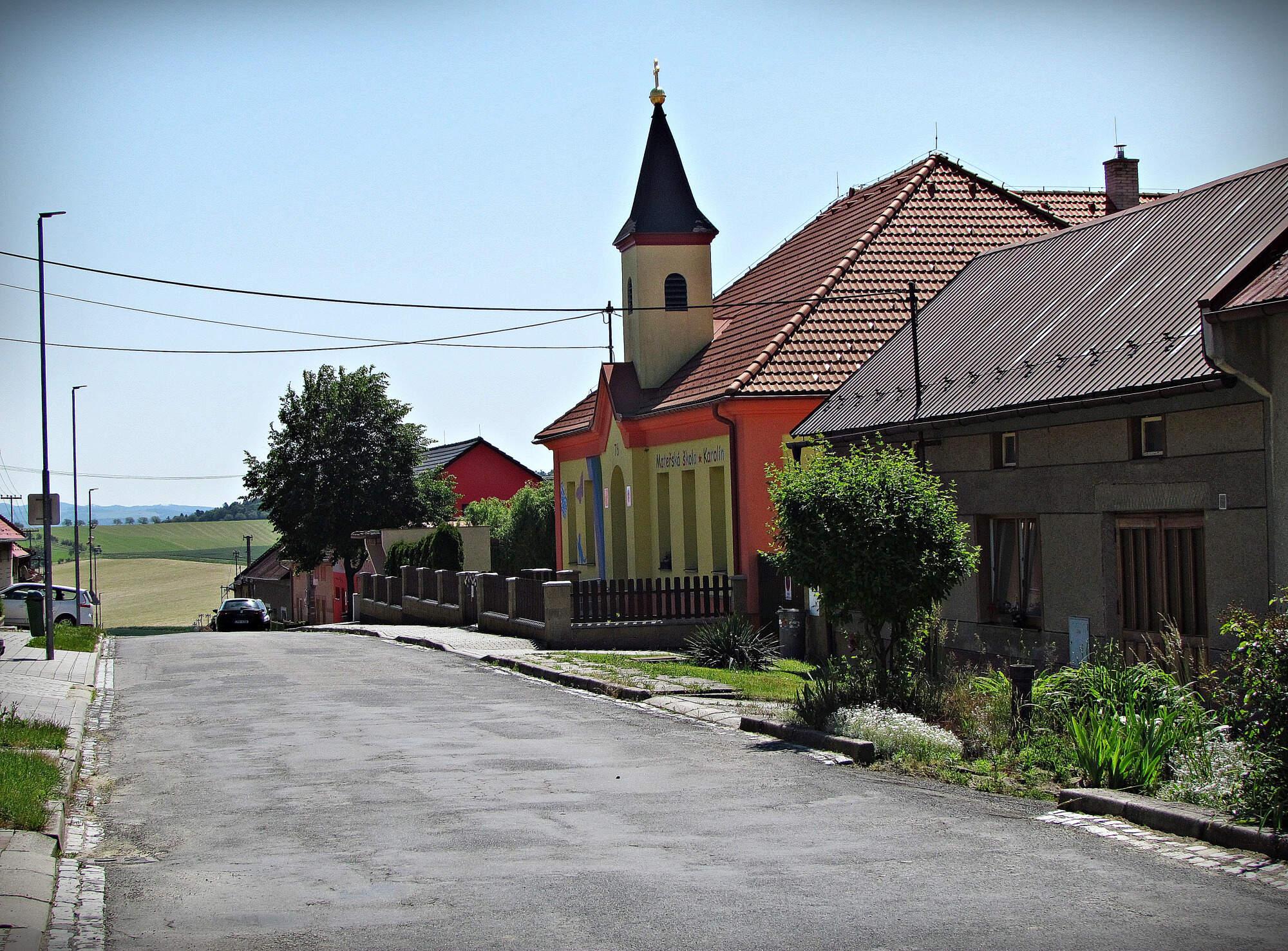 Mateřská škola Karolín, okres Kroměříž foto 2