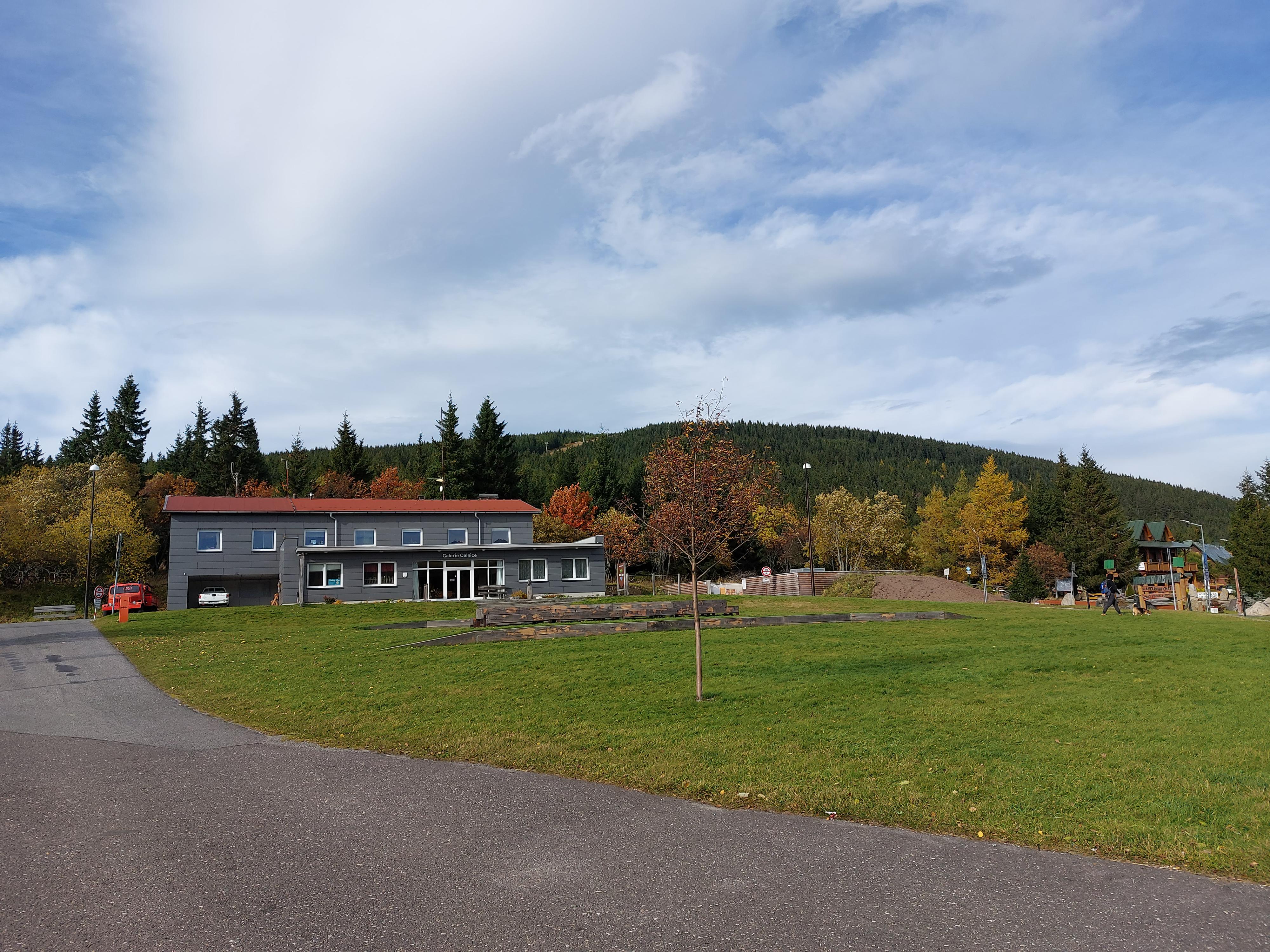 Malá Úpa - obecní úřad foto 5