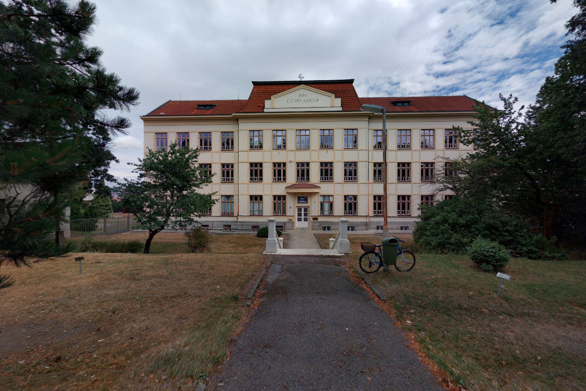 Gymnázium a SOŠ Moravské Budějovice foto 2
