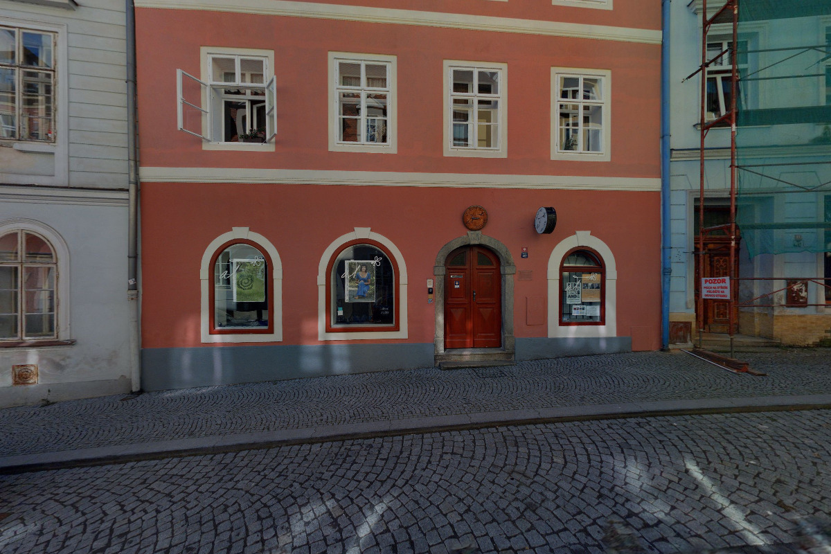 Skromný apartmán v centru Chebu