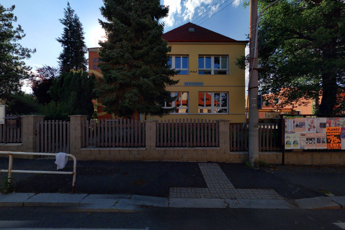 Základní škola Vítězství Mariánské Lázně foto 2