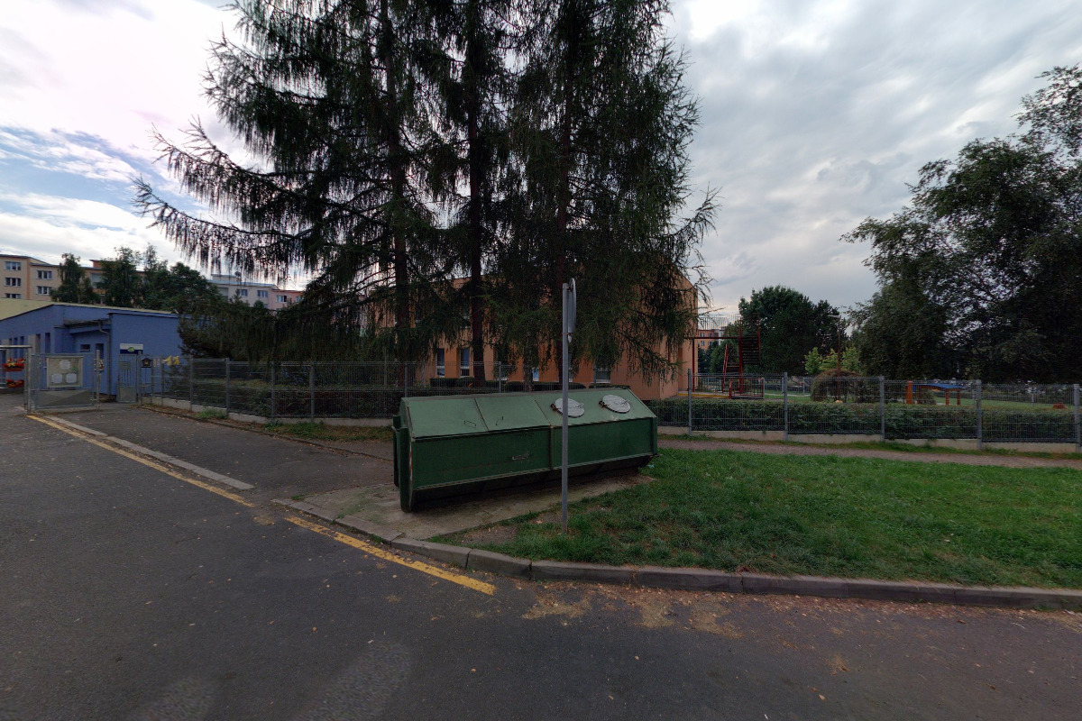 MŠ Sokolov, Kosmonautů