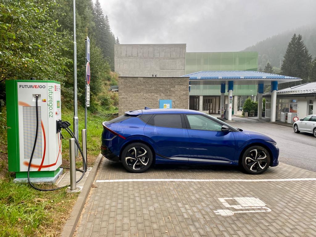 Nabíjecí stanice ČEZ foto 2