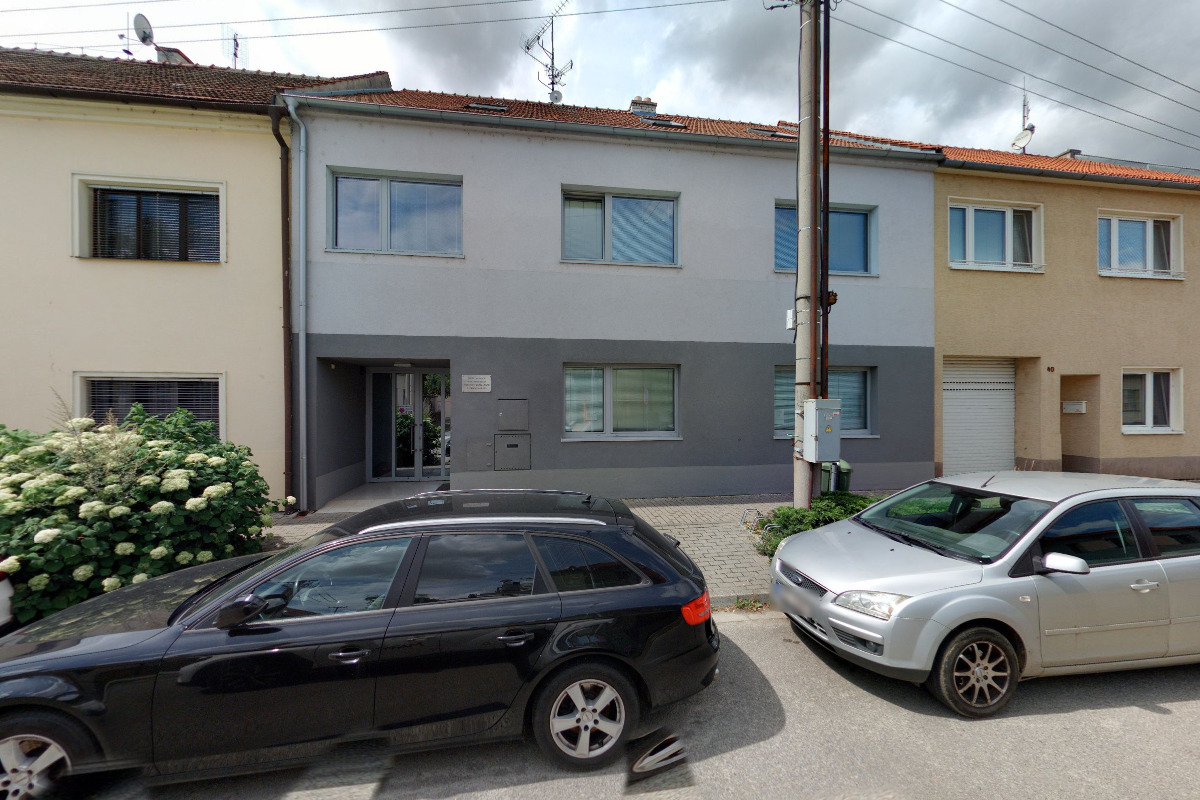 ZDENĚK LINHART MUDR. ORDINACE PRAKTICKÉHO LÉKAŘE - STOMATOLOGA