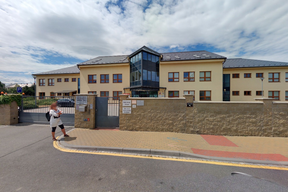 SŠ, ZŠ a MŠ prof. V. Vejdovského Olomouc-Hejčín foto 3