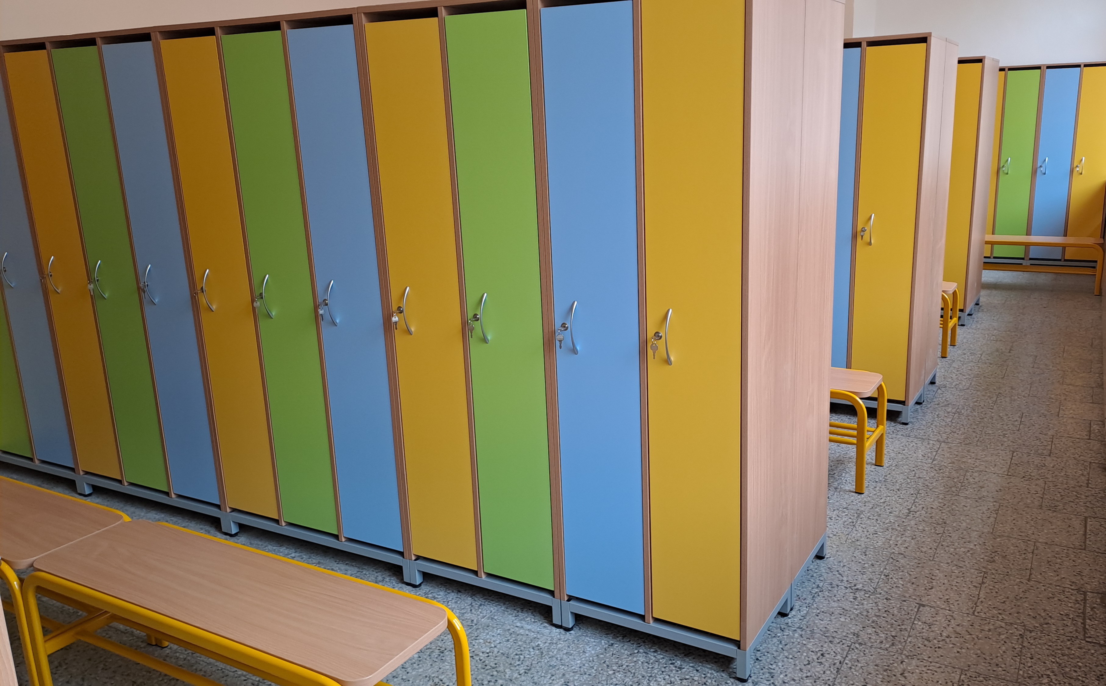 PROFIŠKOLY - nábytek, s.r.o. foto 2