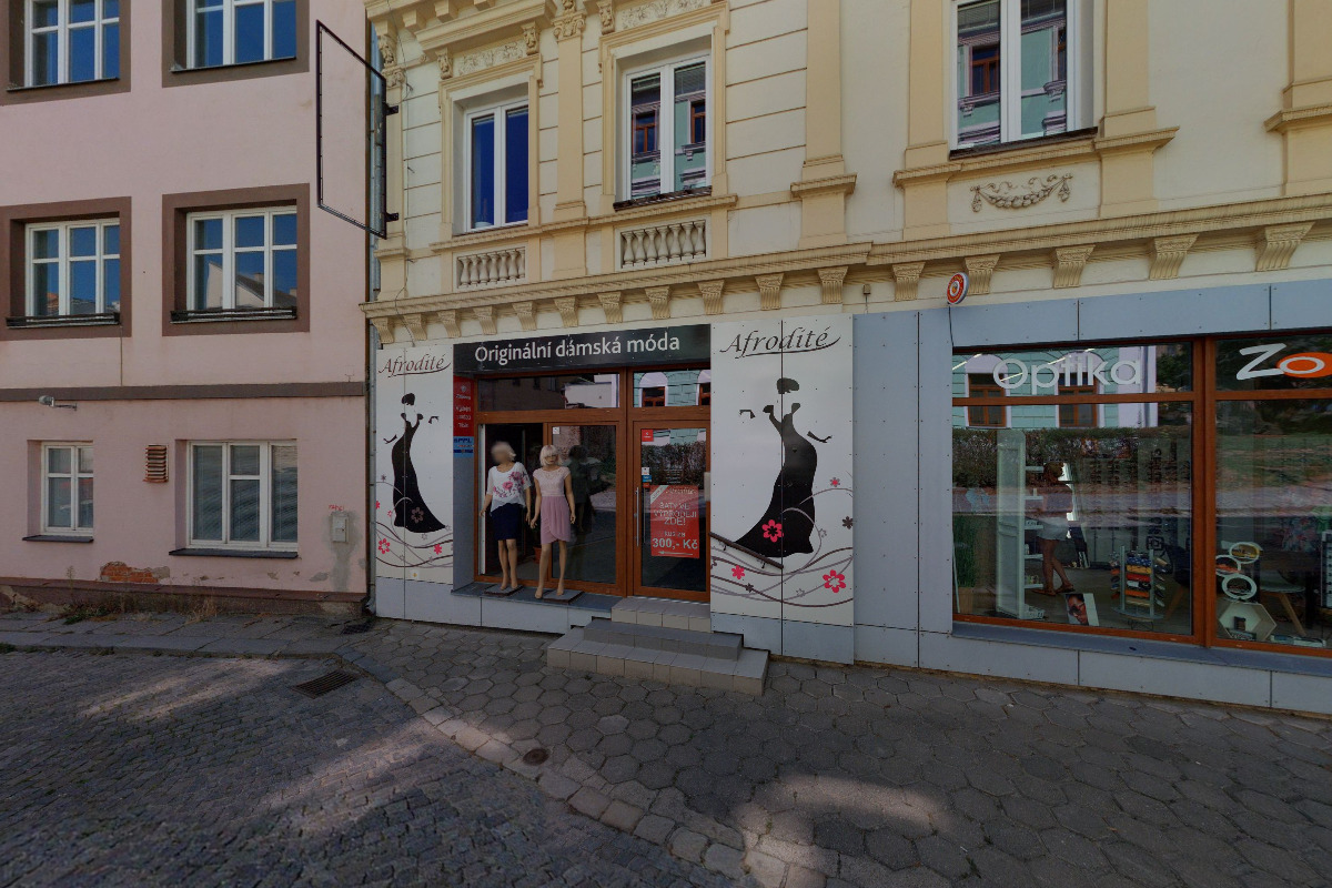 Salón Afrodité originální dámská móda foto 5