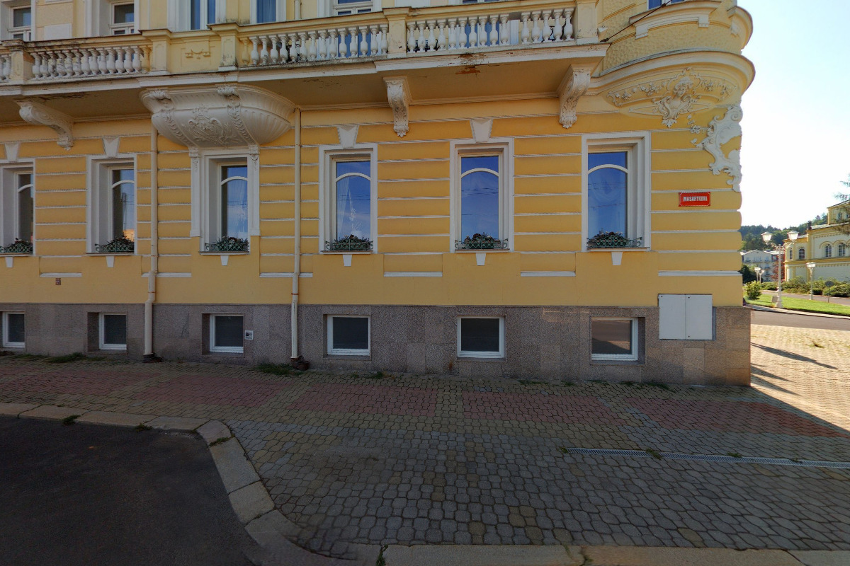 MUDr. Ivan Papoušek