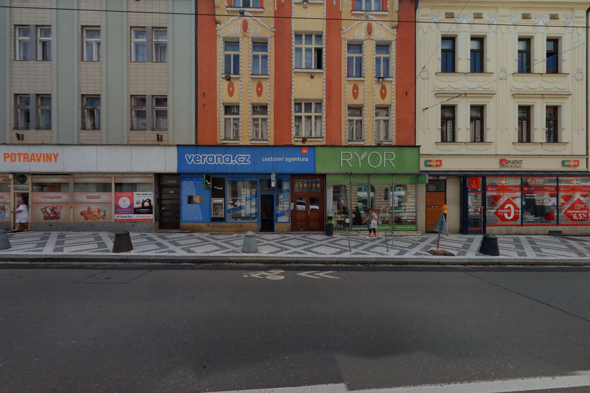 Značková prodejna Ryor kosmetika foto 3