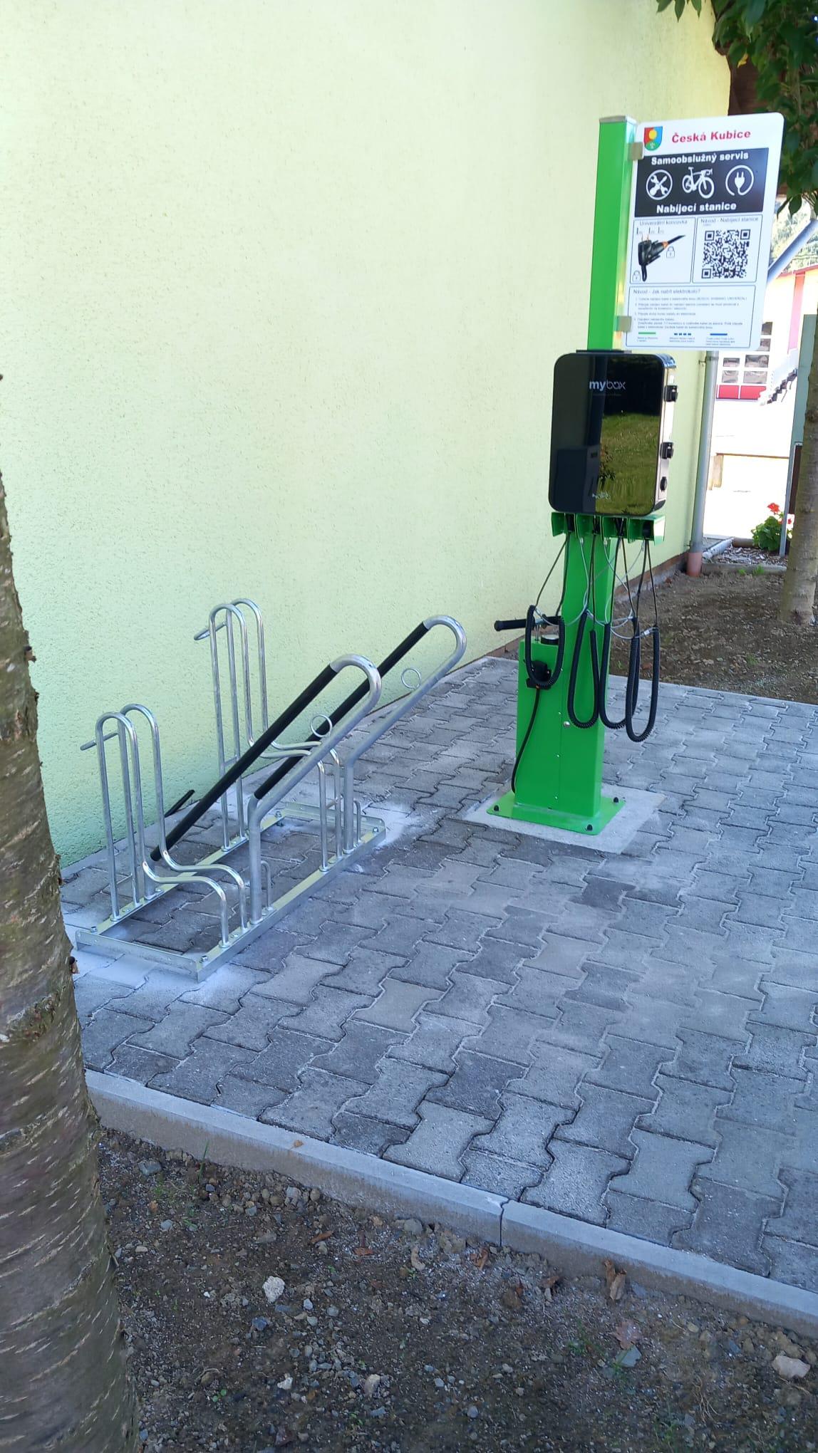 Nabíjecí stanice pro elektrokola foto 3