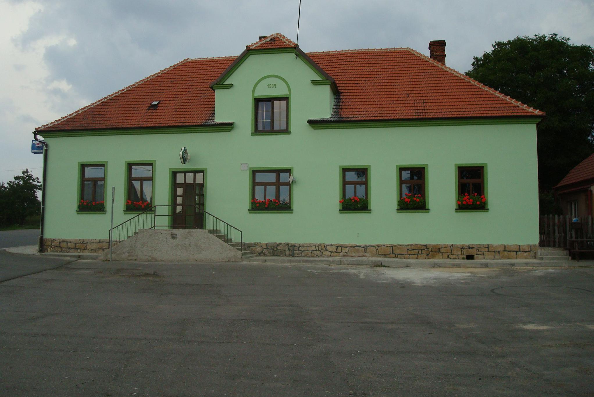 Hostinec u zastávky