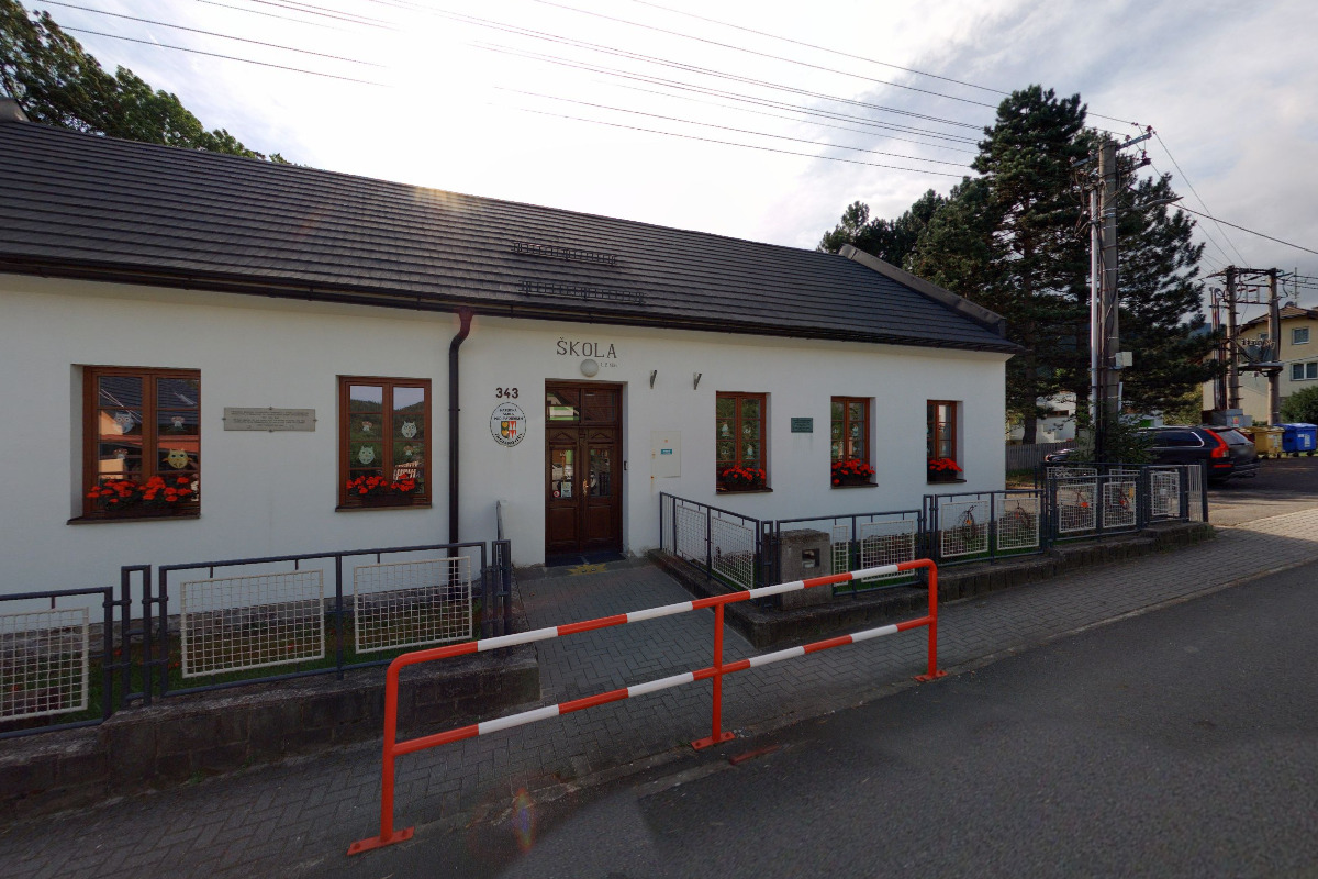 Jubilejní základní škola prezidenta Masaryka a Mateřská škola Trojanovice, okres Nový Jičín foto 5