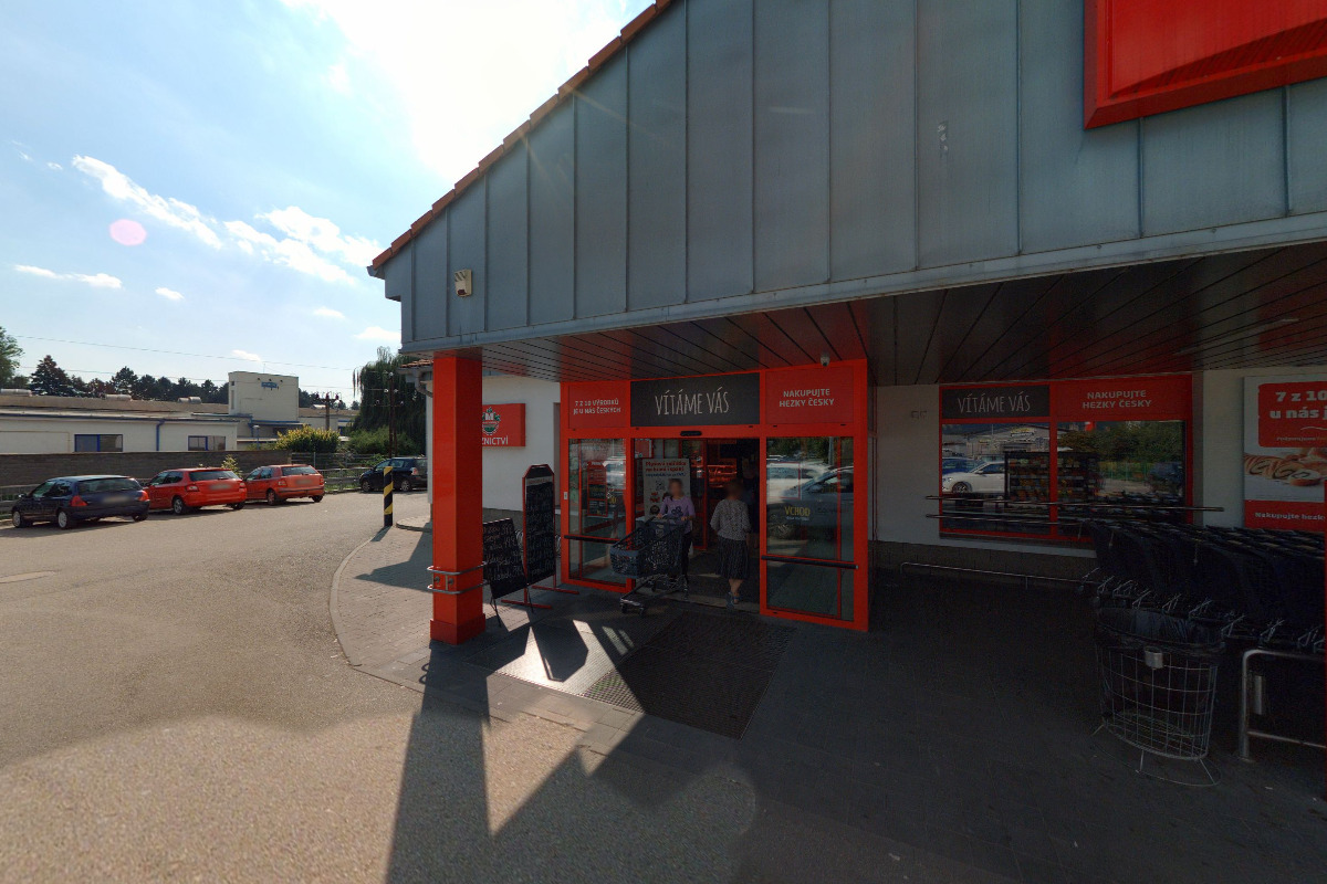 Makovec - maso uzeniny