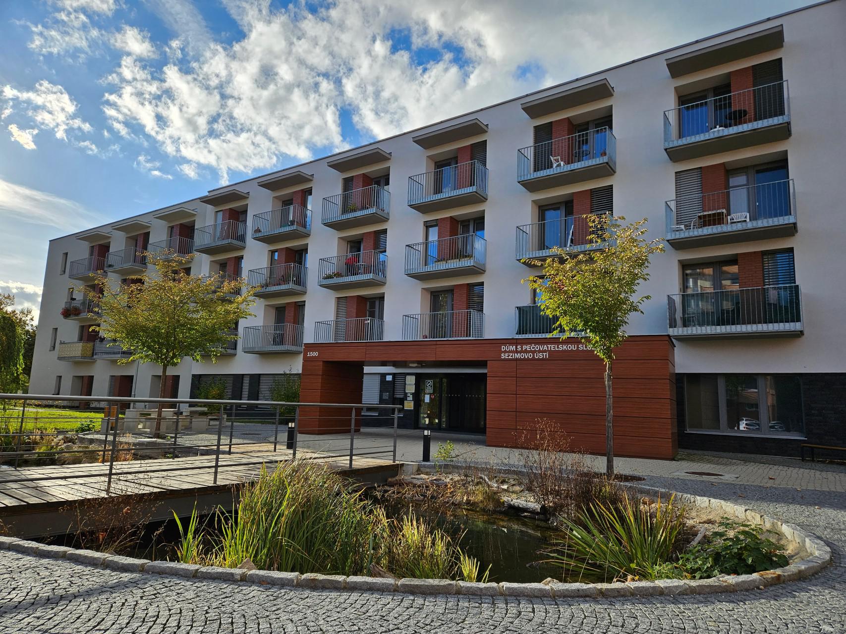 Dům s pečovatelskou službou