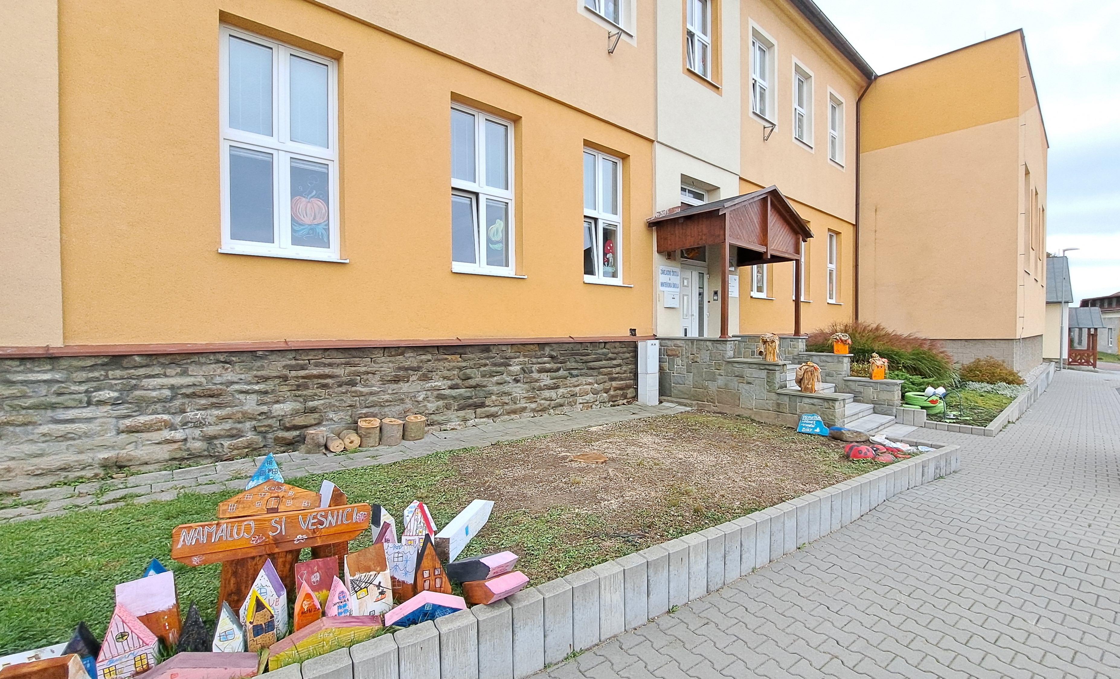 ZŠ Pstruží foto 2