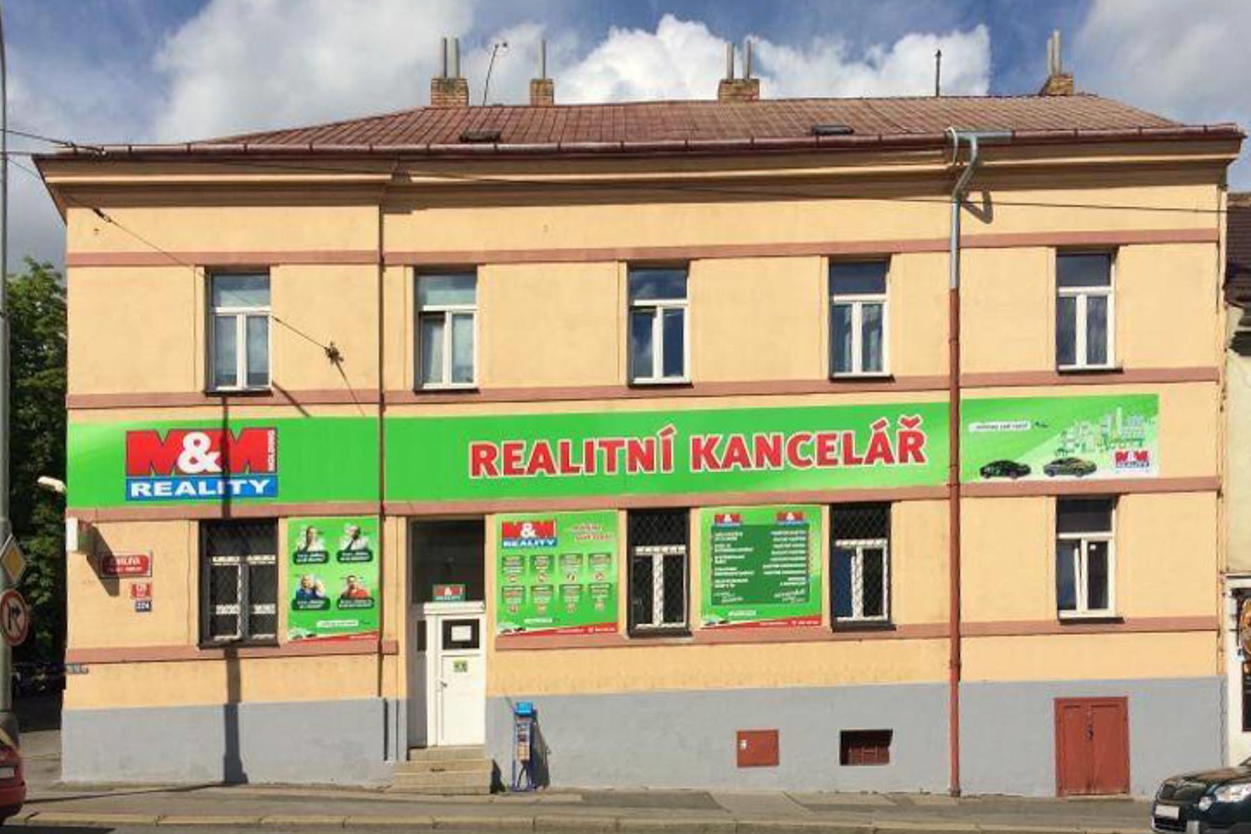 Martin Korbel, realitní makléř