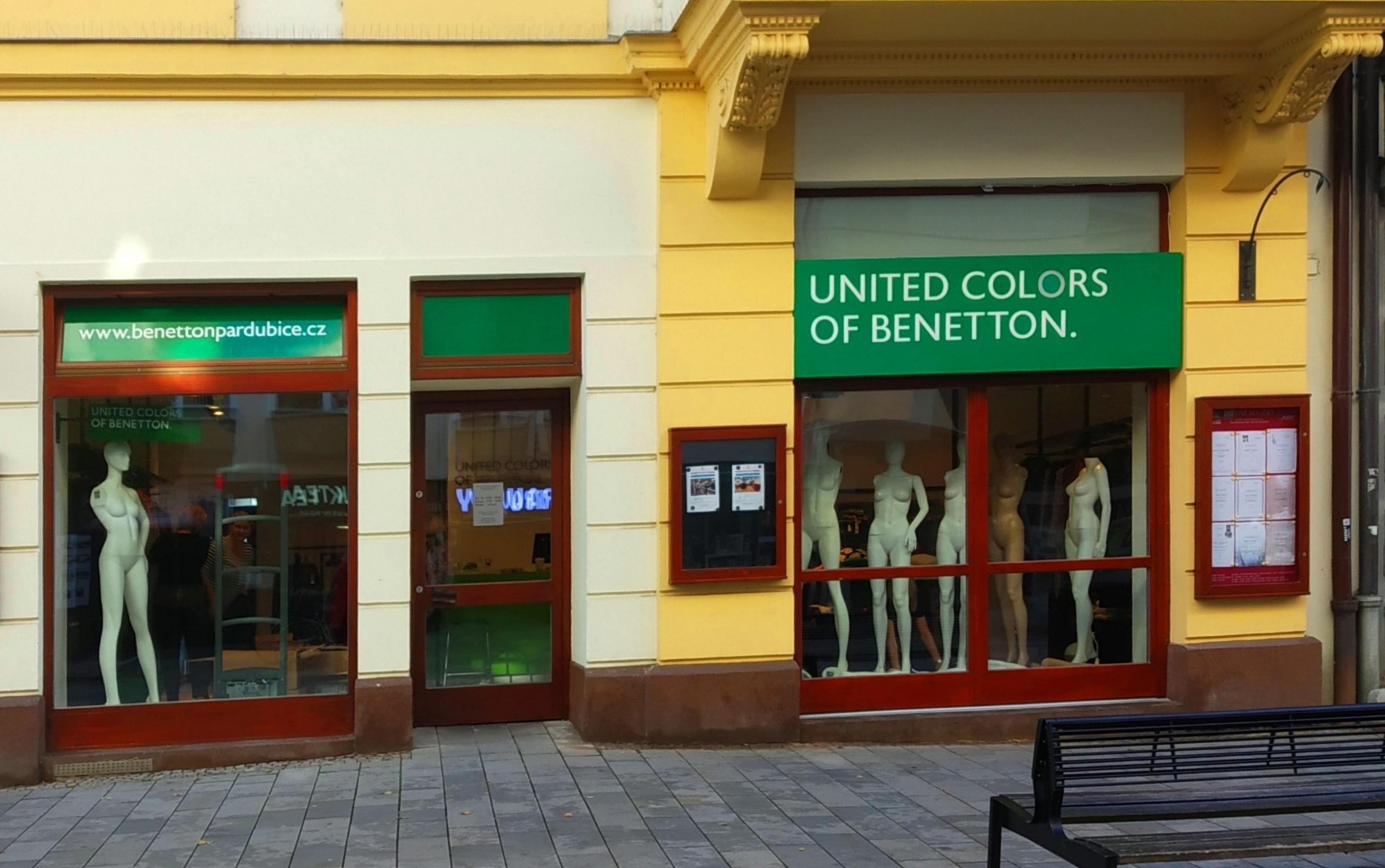 UNITED COLORS OF BENETTON foto 2