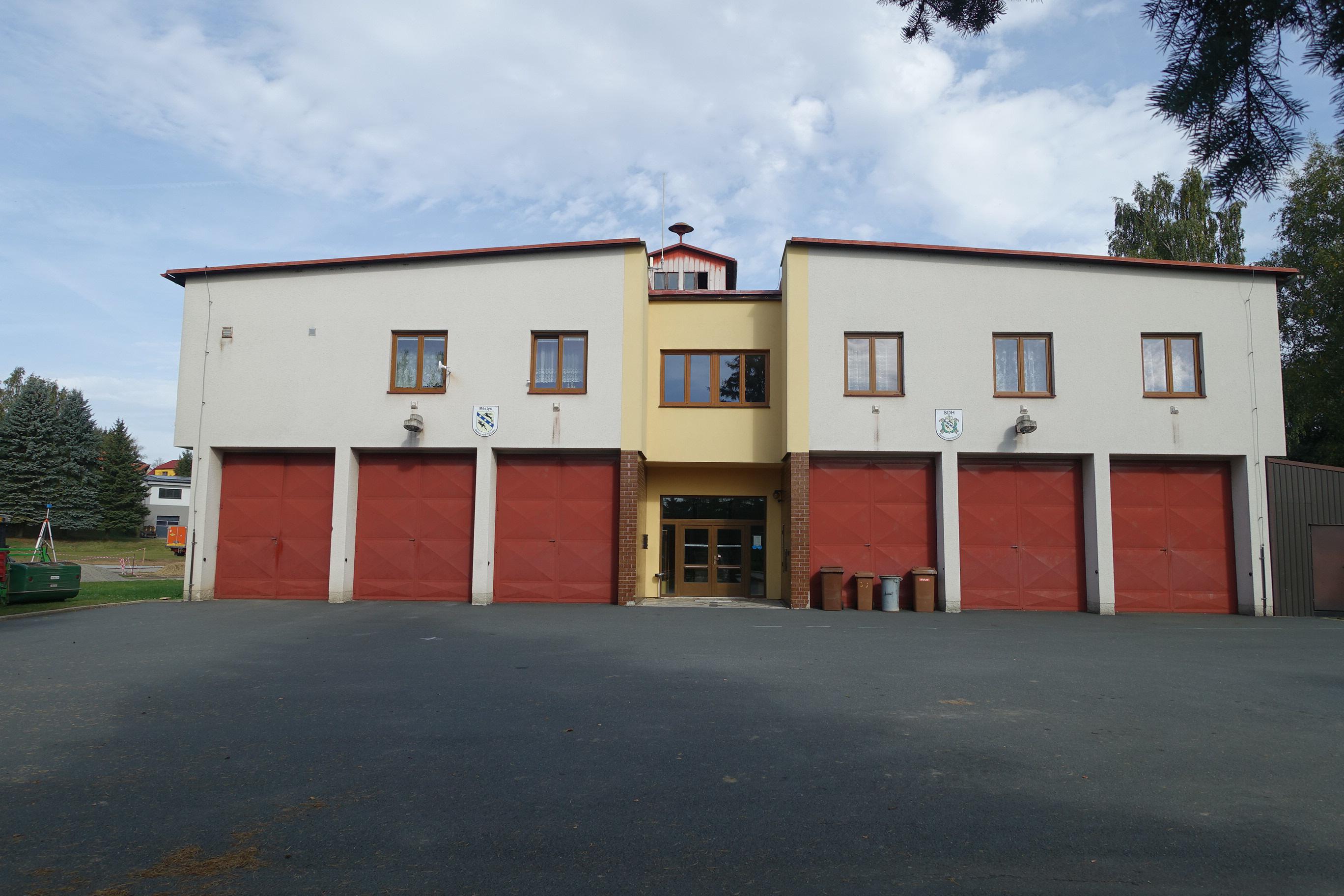 Městys Ostrov nad Oslavou - obecní úřad