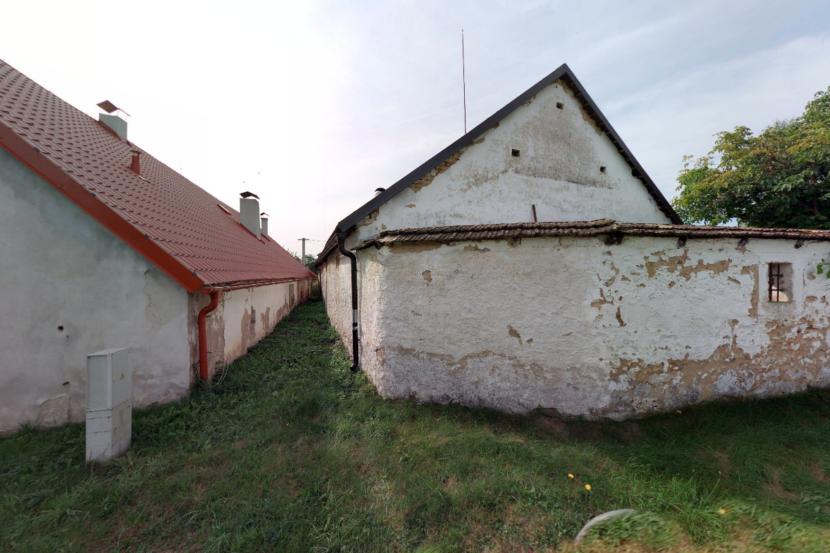 Chalupa a vinný sklípek - Rodvínov